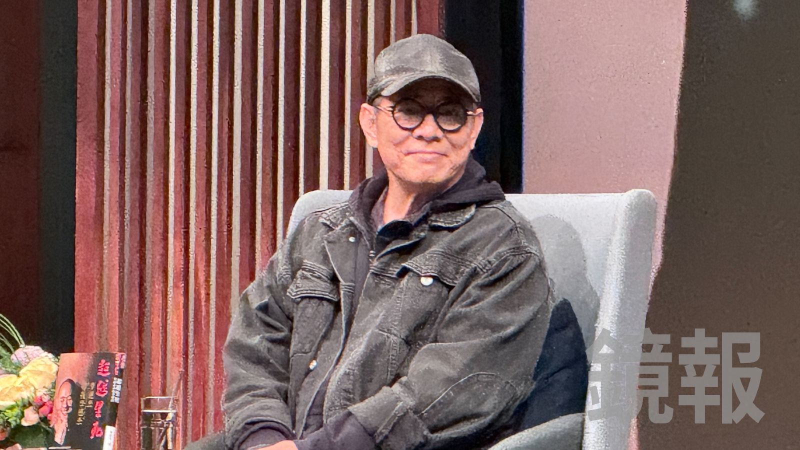 李連杰被爆移植器官後來台了！62歲本人曝真面目　頭戴棒球帽赴慈濟講佛：沒有當下的當下，才是當下！