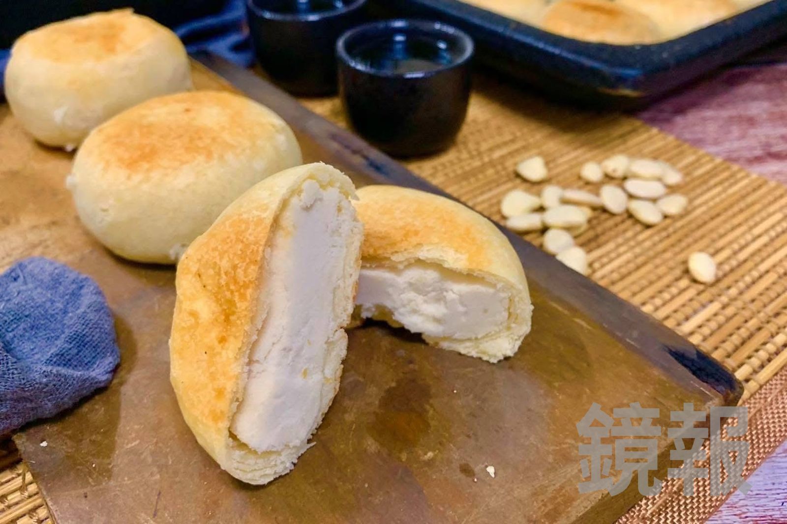 正男報食事/郭台銘跑來買2次!板橋2坪老餅店「信芳」豆沙月餅冰過更銷魂