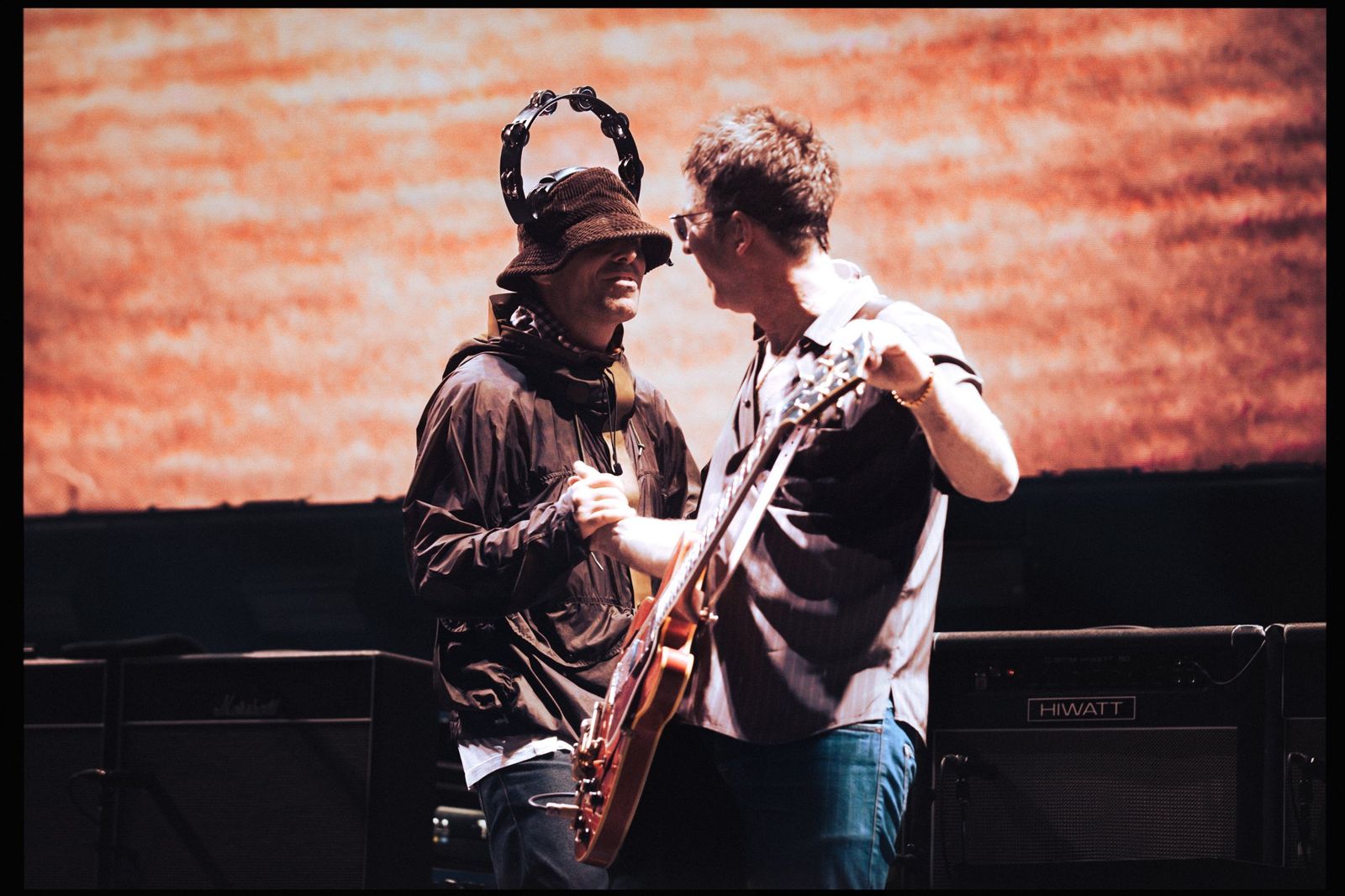 大咖樂團才合體又出事！　Oasis旭日旗視覺惹怒韓粉狂喊抵制