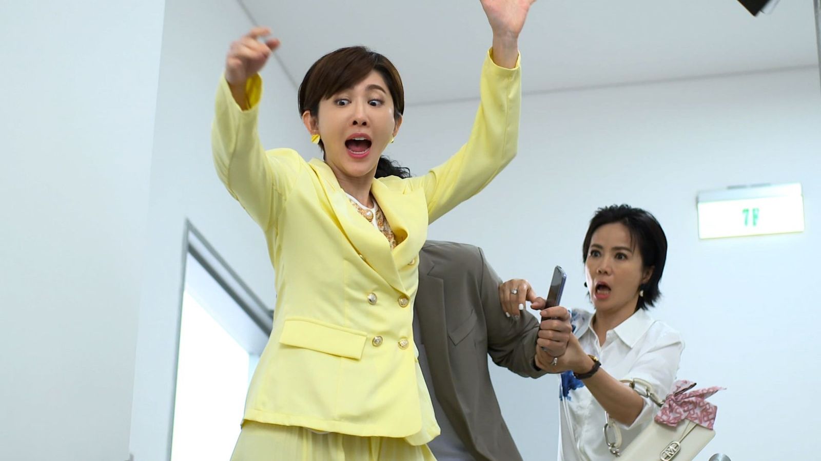 8點檔中「摔下樓梯」失明!女星痛失腹中胎兒崩潰爆哭 震撼面臨人生轉折驚喊:非常可怕