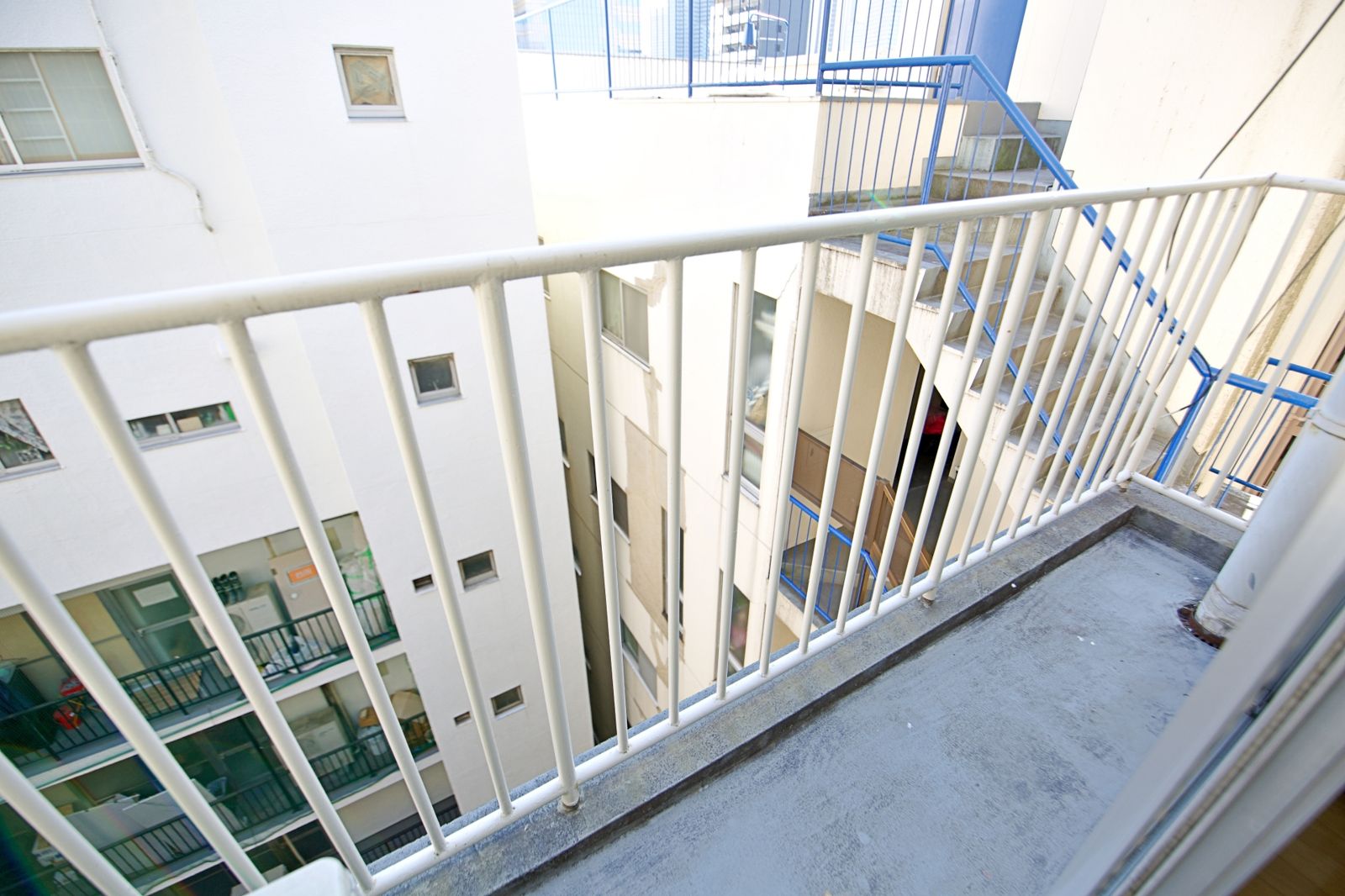 男子「殺女友藏陽台7年」 結婚1年妻子「與屍同居」竟沒發現