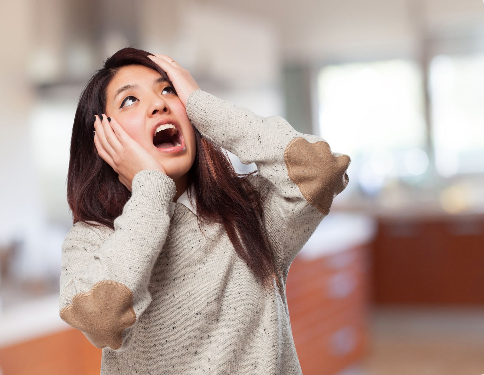 男友為500元半夜哭鬧!樓下住戶慘變熊貓眼崩潰:給你錢別吵了