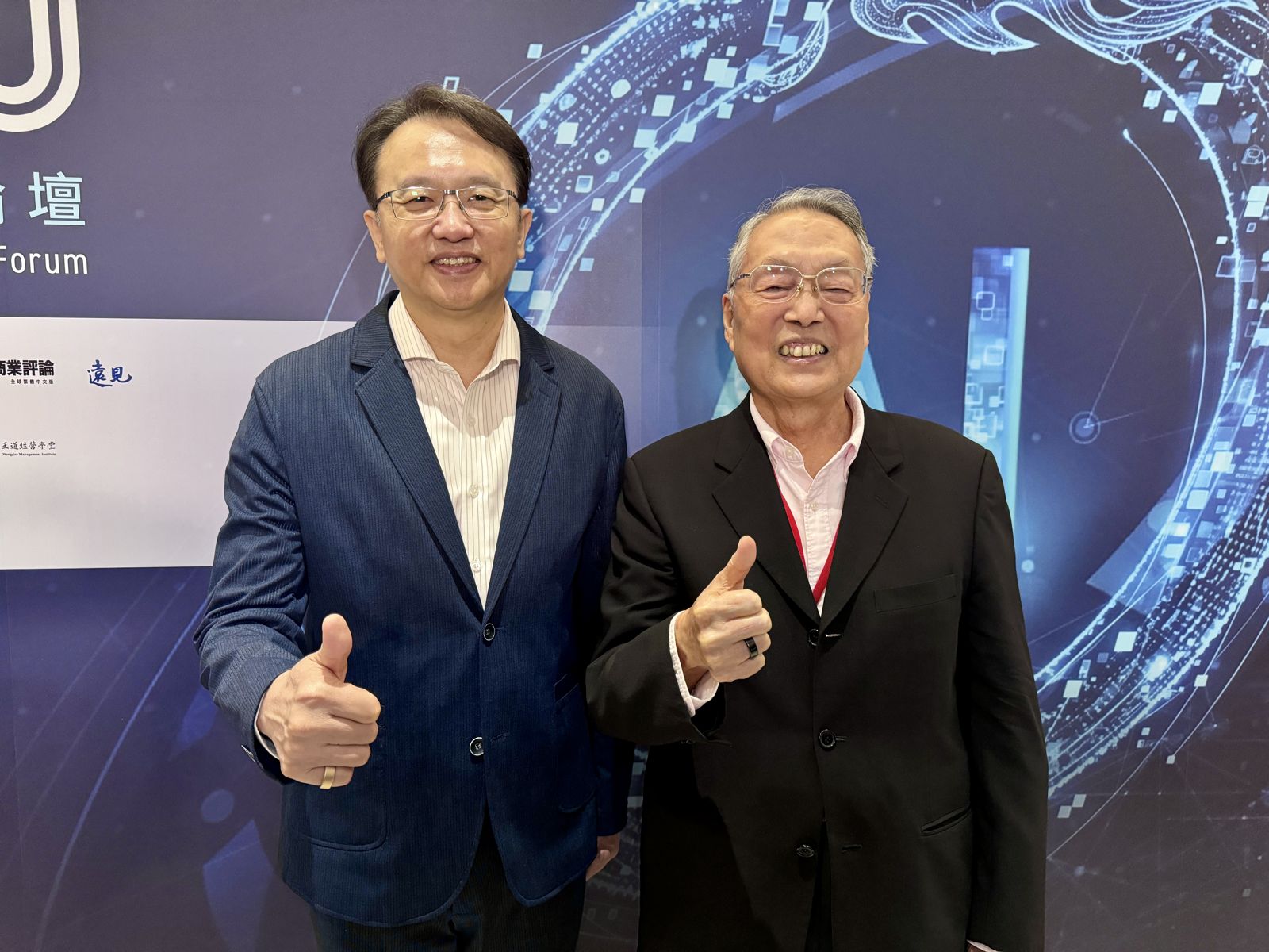 記憶體快漲不動了 PC價格卻還要漲!宏碁董座:明年下半年才見頂