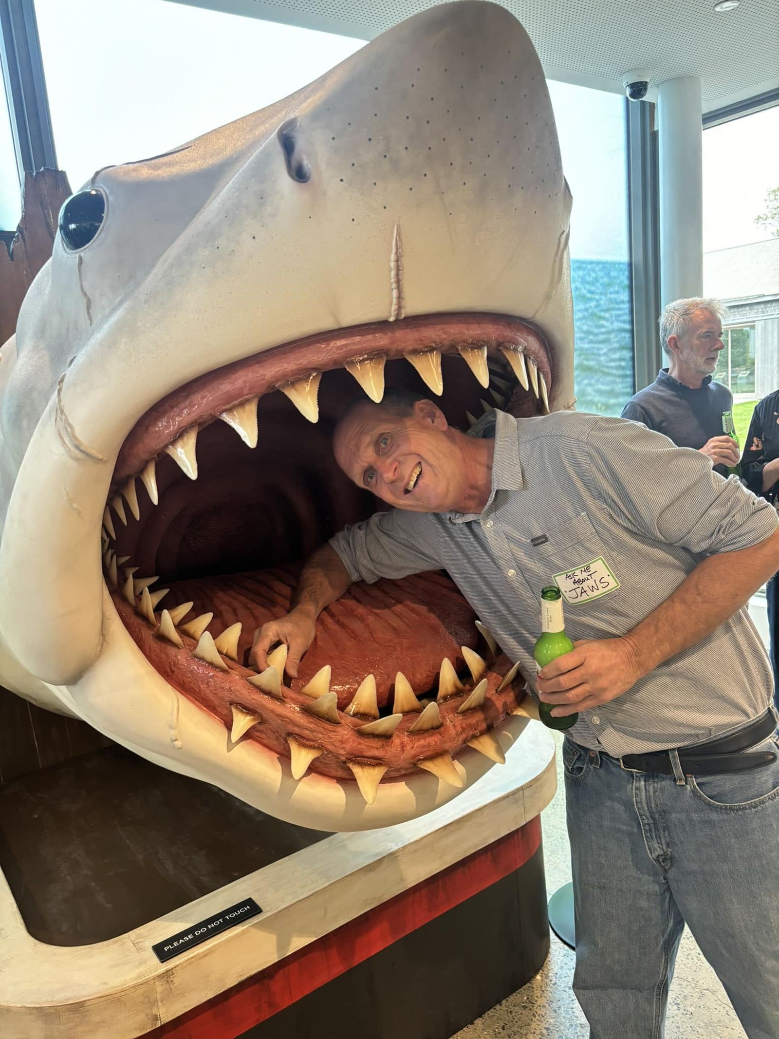 Jeffrey Voorhees飾演被鯊魚吃掉的男孩。圖/Jeffrey Voorhees臉書