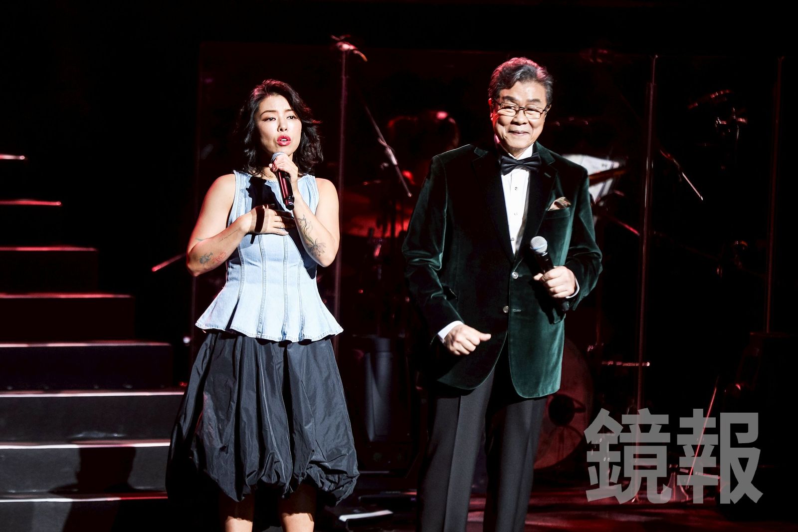 楊烈圓夢同台「一生鍾愛」！混血女兒同台現身容貌曝光　虧爸「護妻狂魔」：離家5分鐘就狂打電話