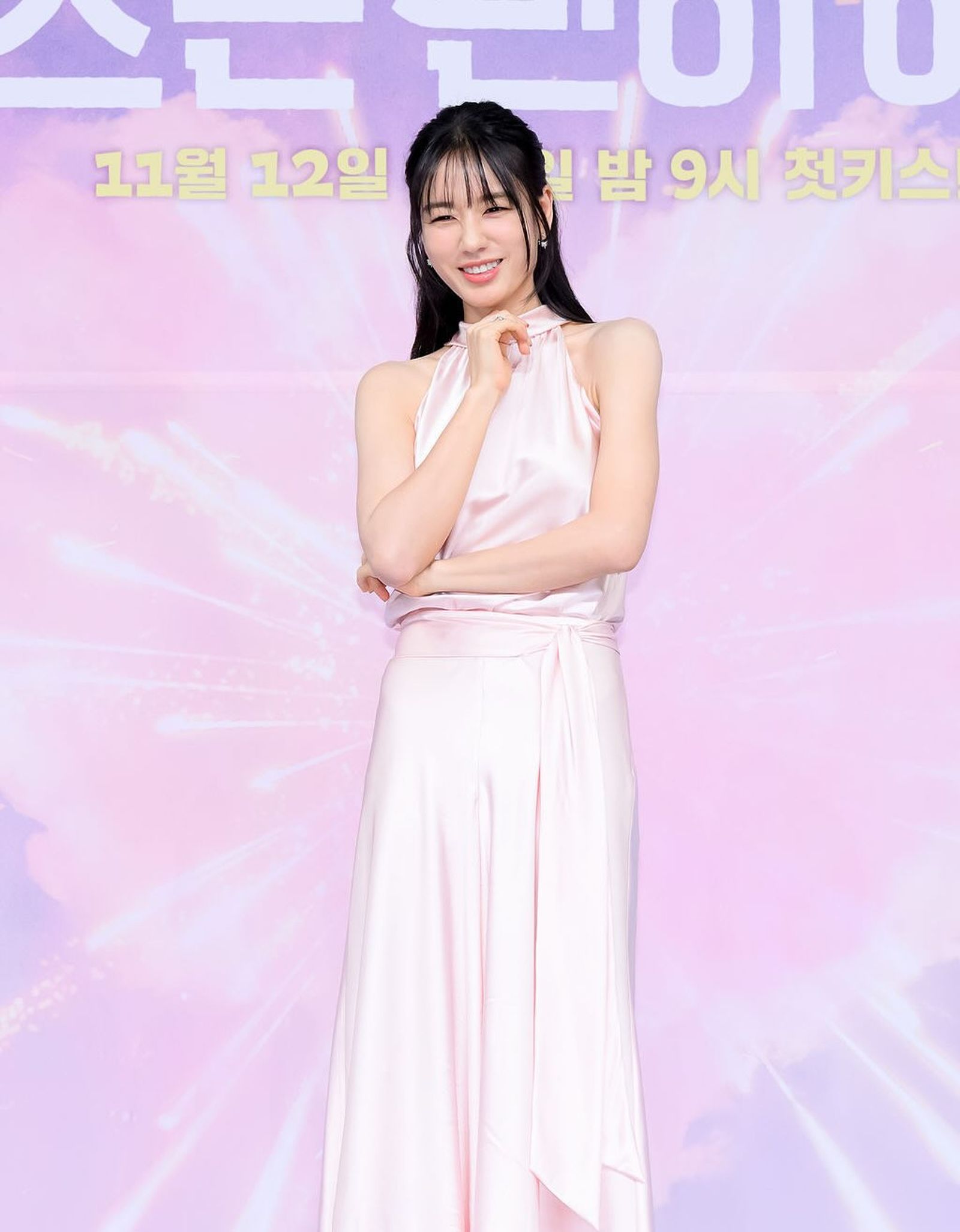 安恩真接演愛情劇女主角，很用心地管理身材。翻攝IG@eunjin___a