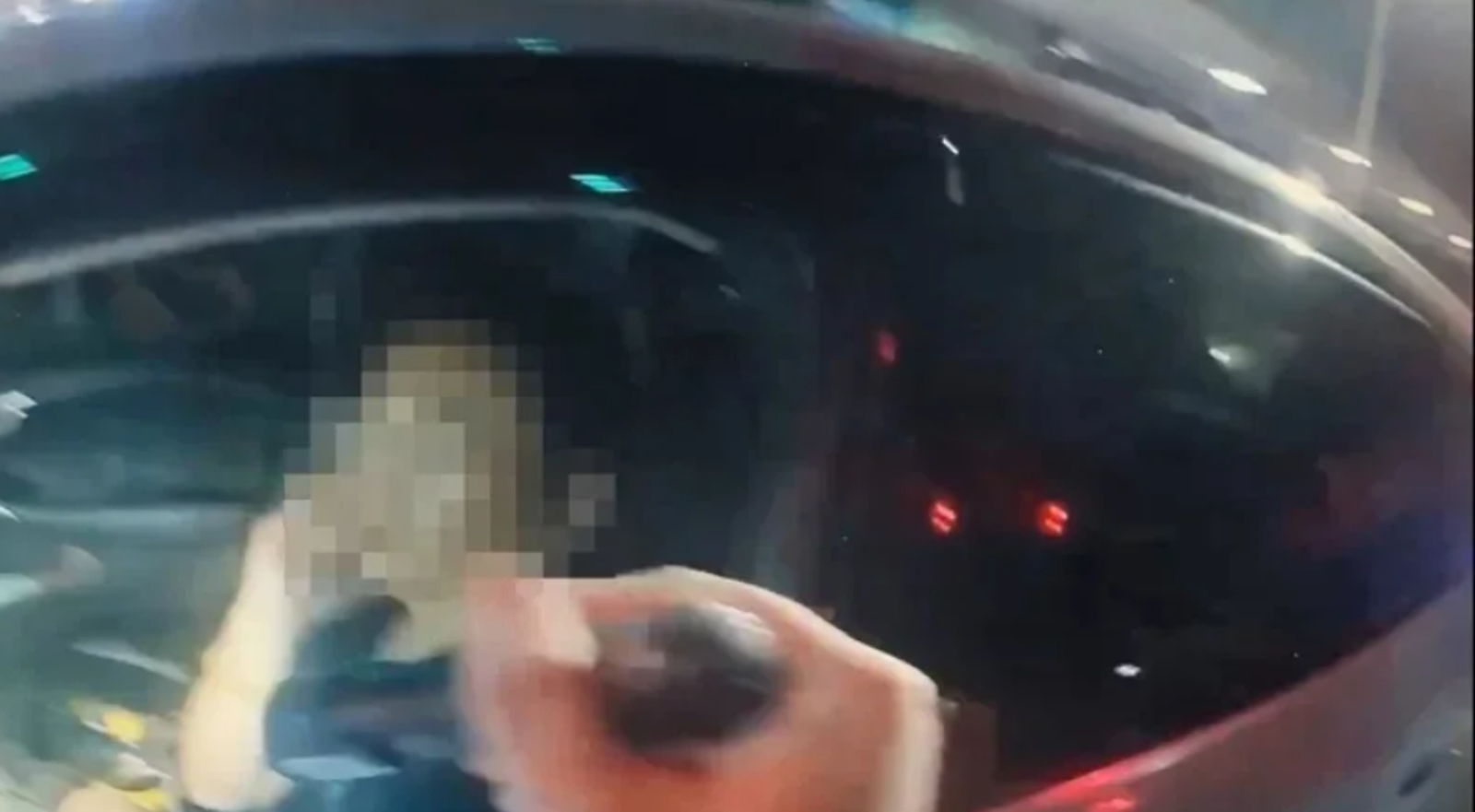 台南「喪屍」男凌晨詭異蛇行!警盤查驚見3煙彈2子彈 下場慘了