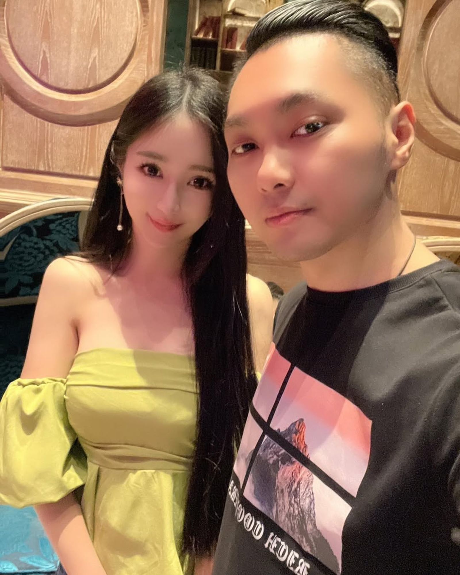 連千毅很寵愛老婆石帕玉，但不妨礙他養後宮。翻攝連千毅臉書