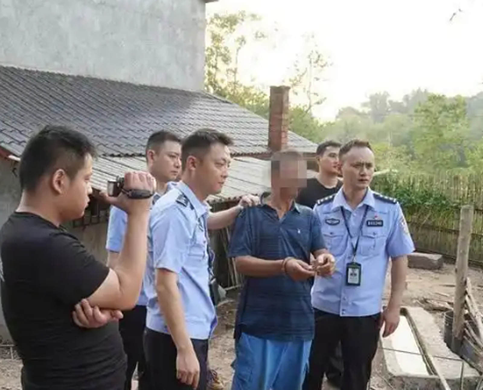 衝動殺母、女友！帶嫂嫂逃亡32年還生子　落網嘆：解脫了　