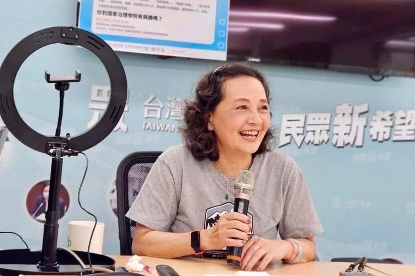 民眾黨爆下車潮？創黨元老朱蕙蓉跟進宣布退黨：從此海闊天空