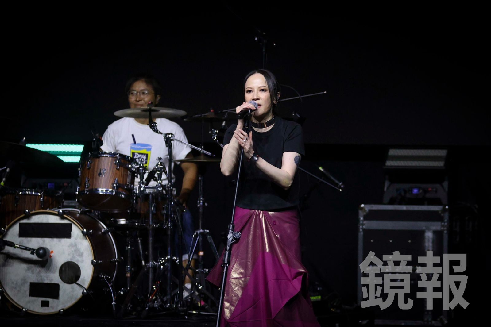 「省話」楊乃文台上叫吉他手幫聊天!精選30年歌單登場 曝大魔王居然是這首歌