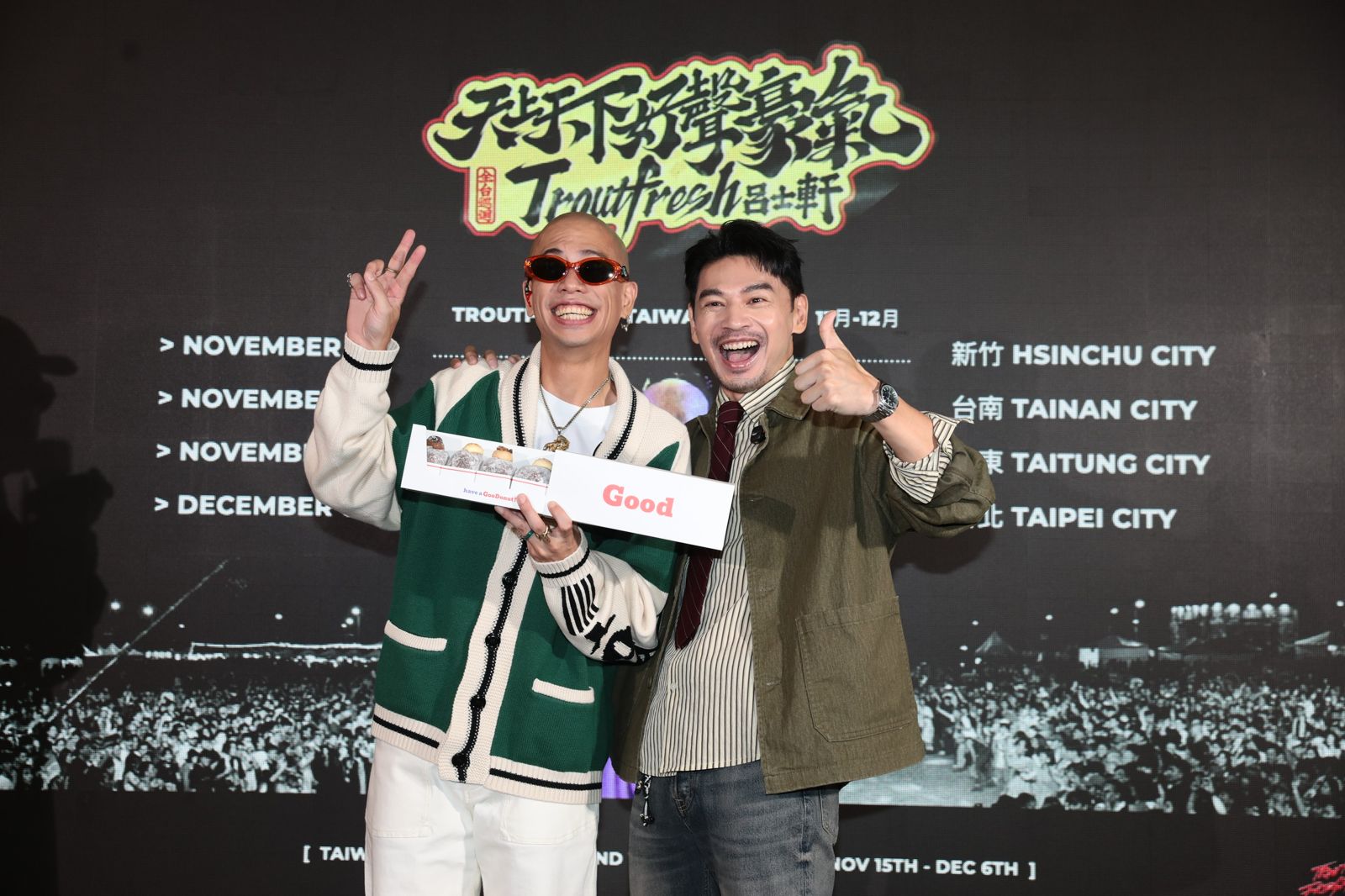 呂士軒13日出席記者會宣布啟動個人巡演，阿Ken到場祝賀。林煒凱攝