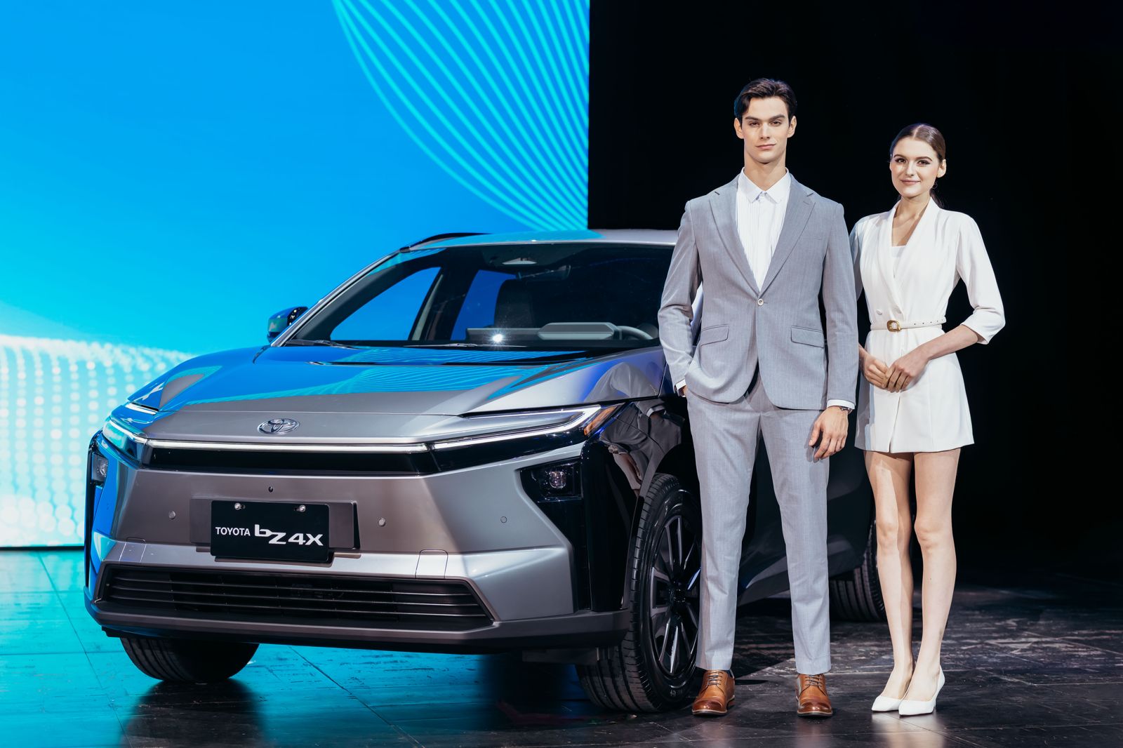 bZ4X小改款價格下降、性能提升、續航里程數增加，汰舊換新補助35萬元，很適合小黃司機作計程車用。圖／Toyota