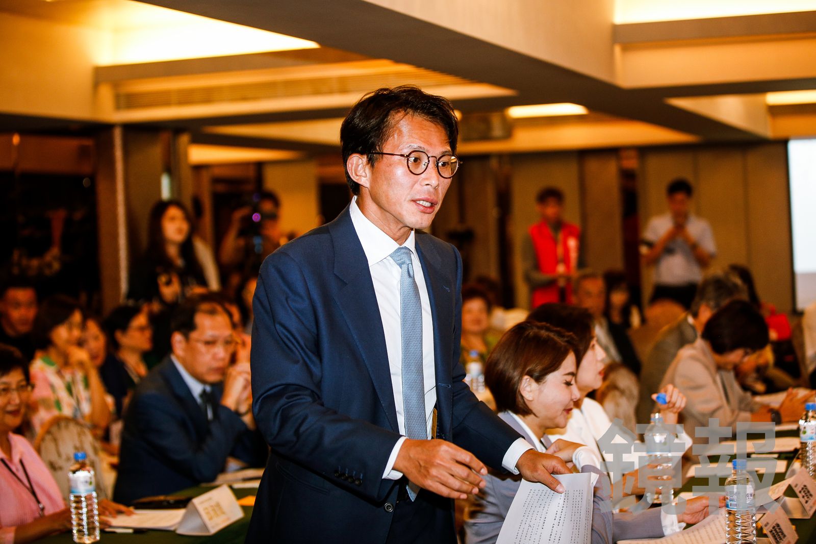 不只民進黨立委被跟監？律師質疑：白營「這2人」是否也是被害人