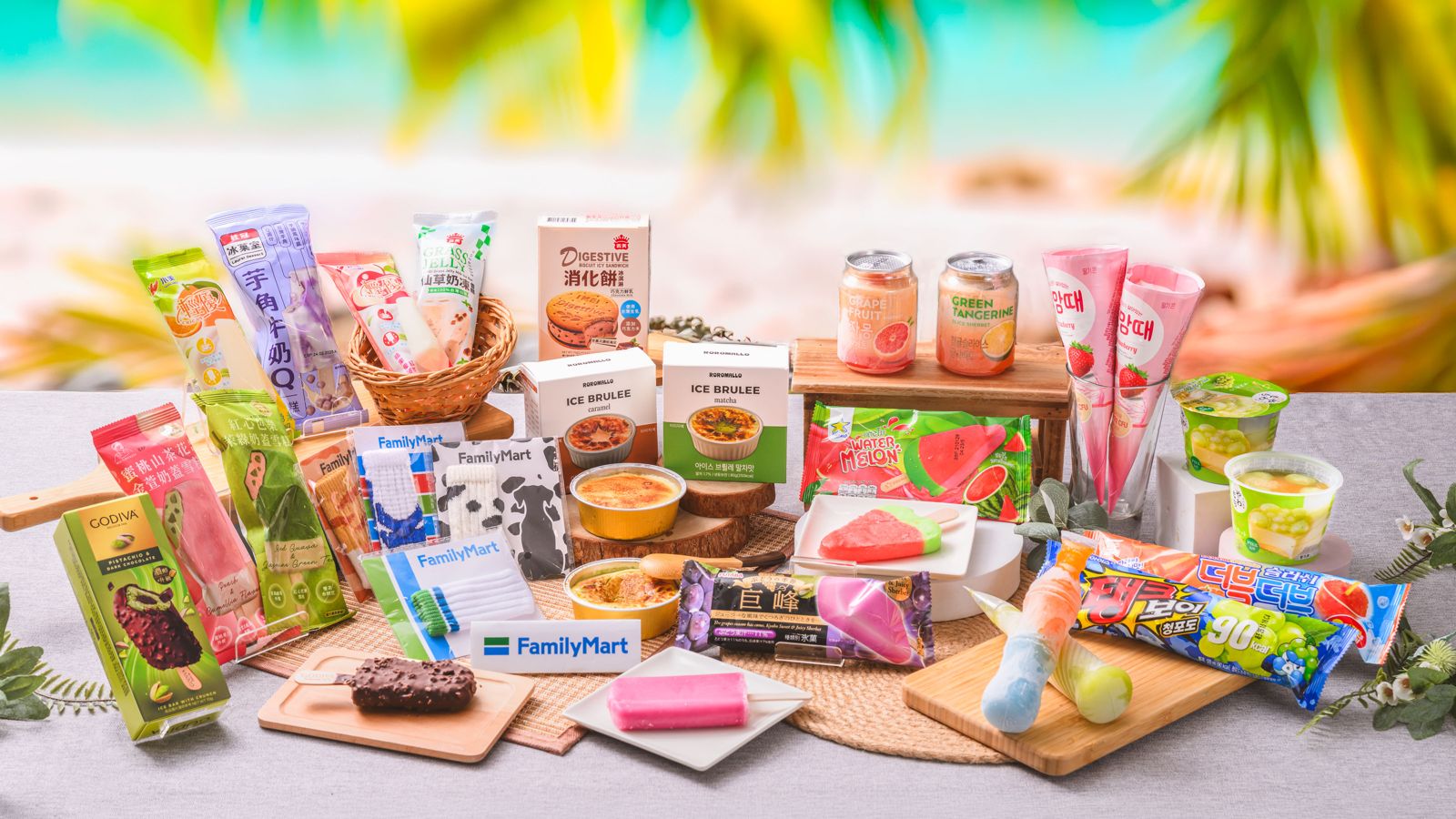 4月28日前購買指定冰品，任2件即享85折、任選3件最高再抽0元優惠。（全家供圖）