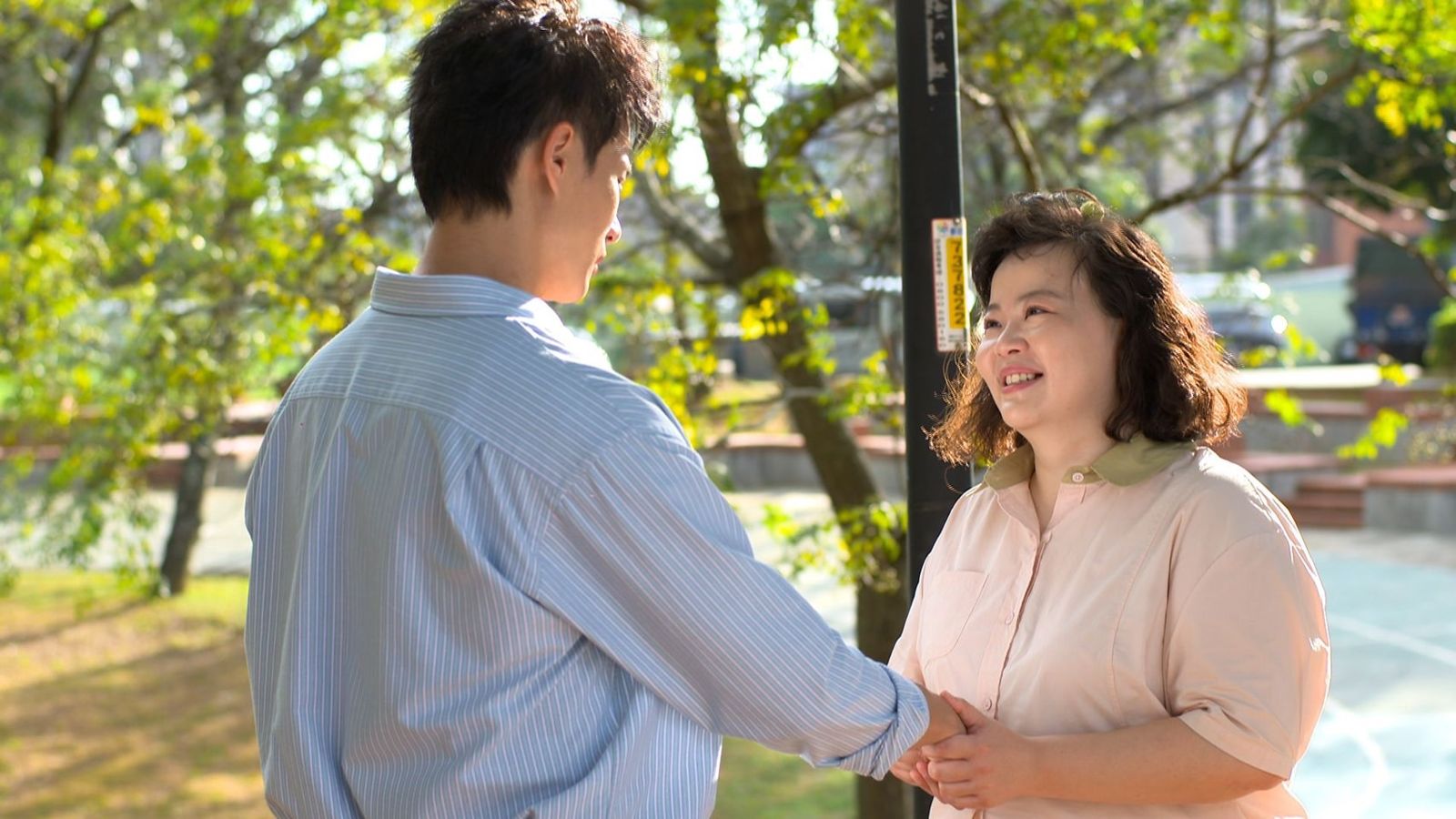 宮美樂在《豆腐媽媽》中被迫與盧彥澤飾演的彭子偉分手。圖/民視提供
