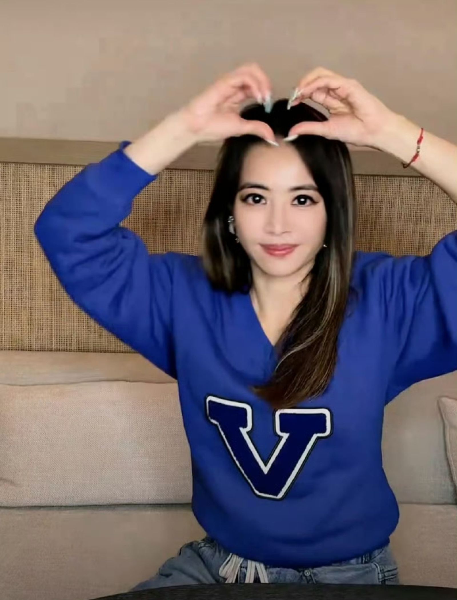 蔡依林8日透過直播與粉絲分享新專輯。翻攝微博