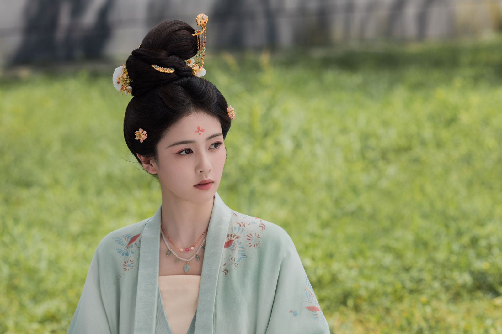 網紅編劇怒嗆白鹿「天龍人」換團隊:羞恥銘刻到現在 一週後大反轉道歉了!網友不接受喊告