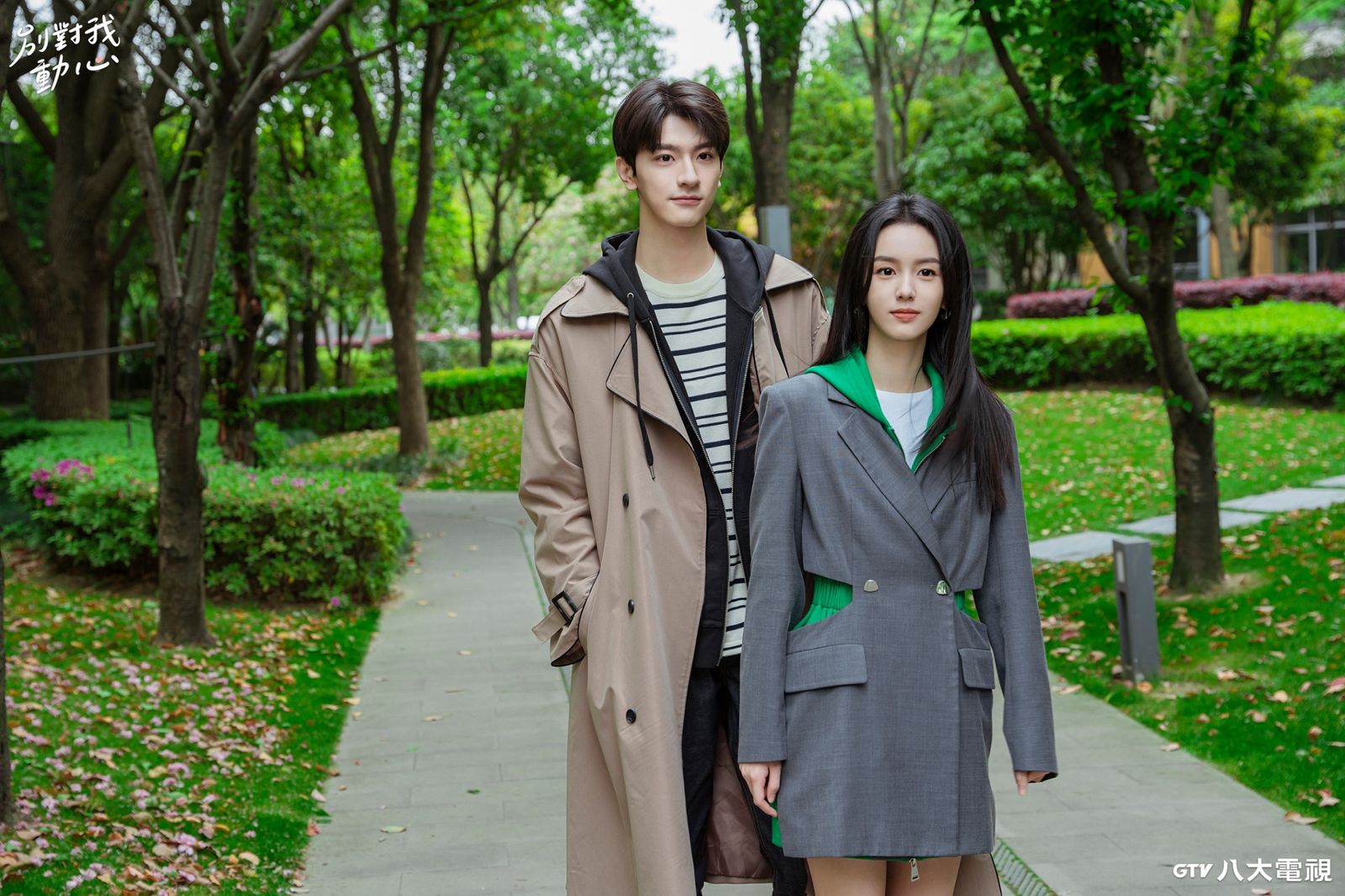 戲劇男神「沉迷網戀」後悔呼籲：要謹慎一點　床戲一躺下竟塌了！抱怨：床沒演好