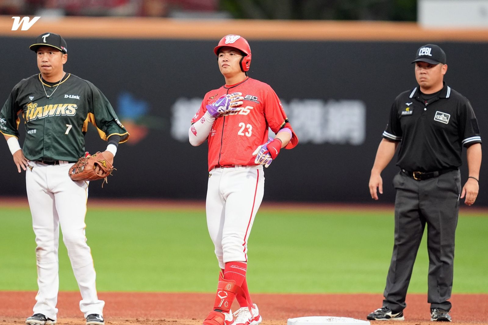 手感熱到快燙傷！劉俊緯達成另類「完全打擊」　葉君璋新球季給這課題