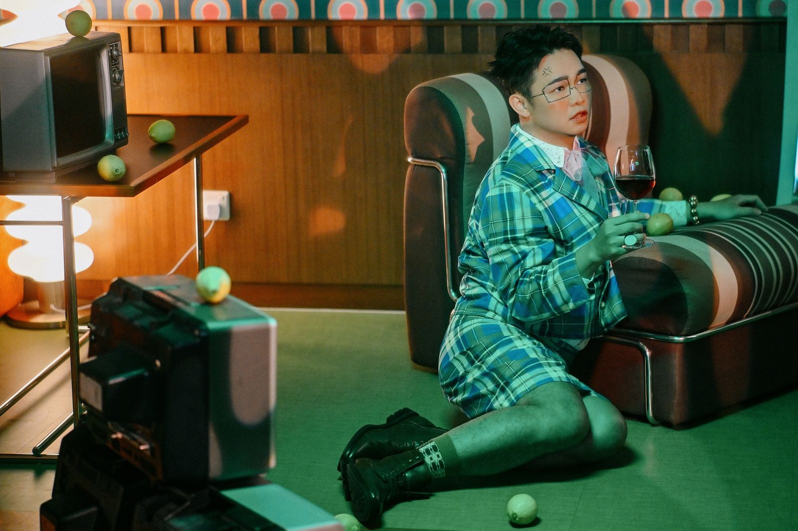 知名網紅揭「廁所沒紙」慘痛經驗!下場曝光悲吐:我是什麼很賤的人嗎