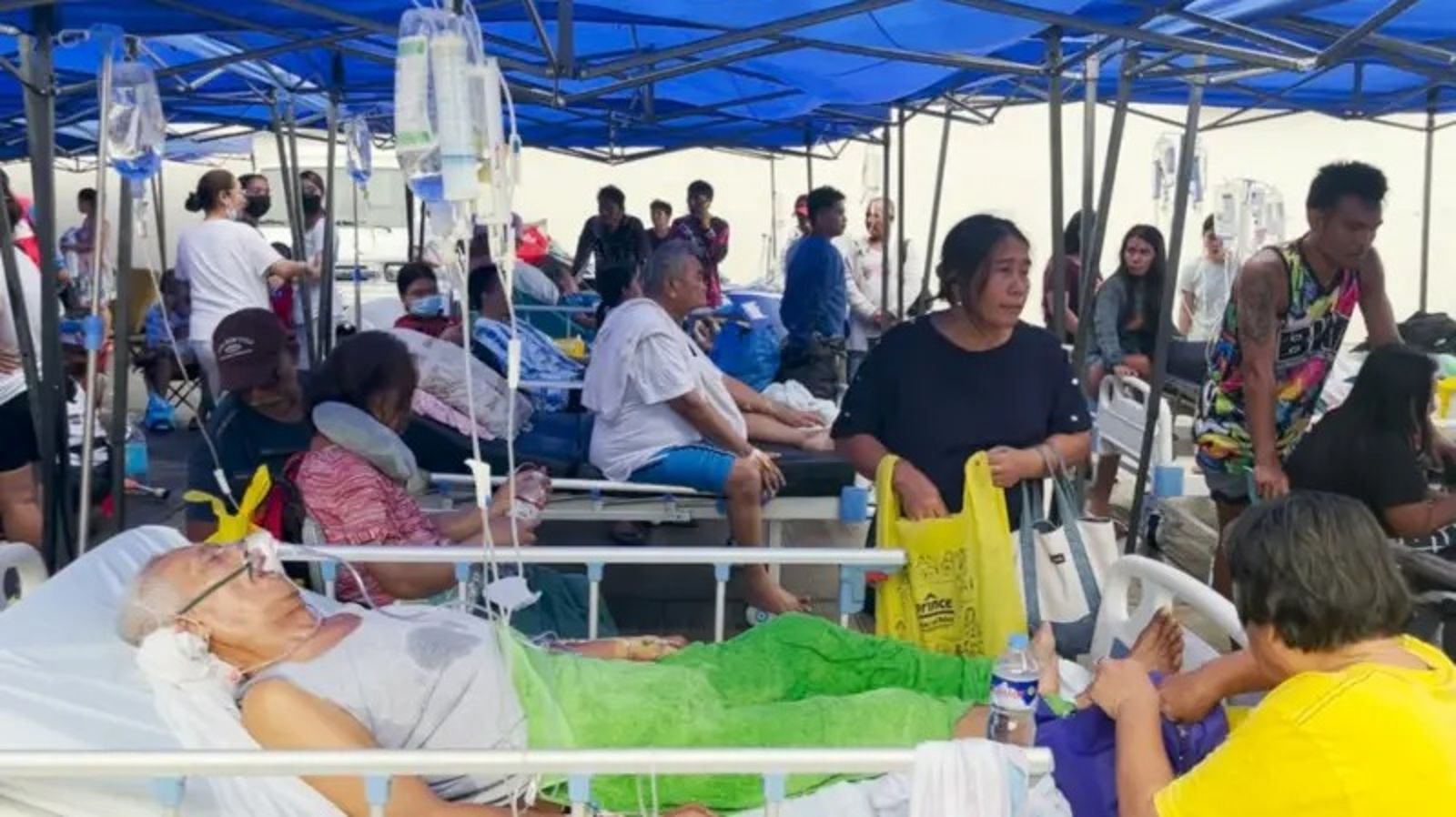 傷者湧入醫院。圖／宿霧市政府提供