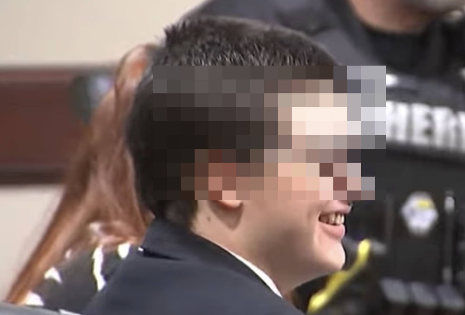 校園屠殺釀4死!他聽倖存者哭訴傷痛「失去的不只是左手」 竟當場笑出來
