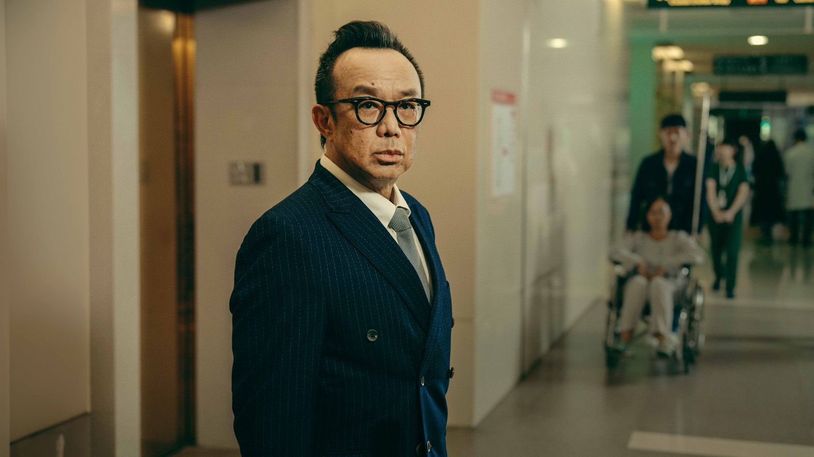獨家/黃大煒震撼爆離世!《化外之醫》製作人悲痛曝邀演第二季內幕 張鈞甯無法置信回應哭了