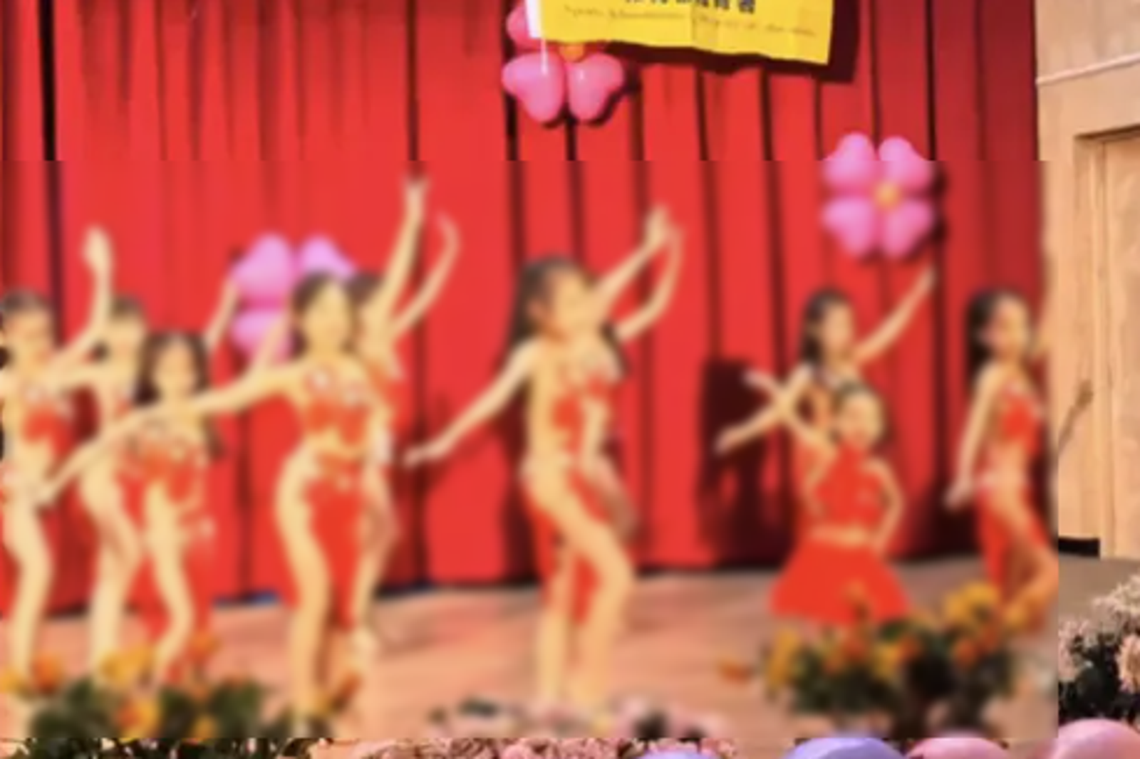 女童肚皮舞表演服裝遭檢舉「幾乎全裸、臀部呼之欲出」！　新北教育局：家長同意