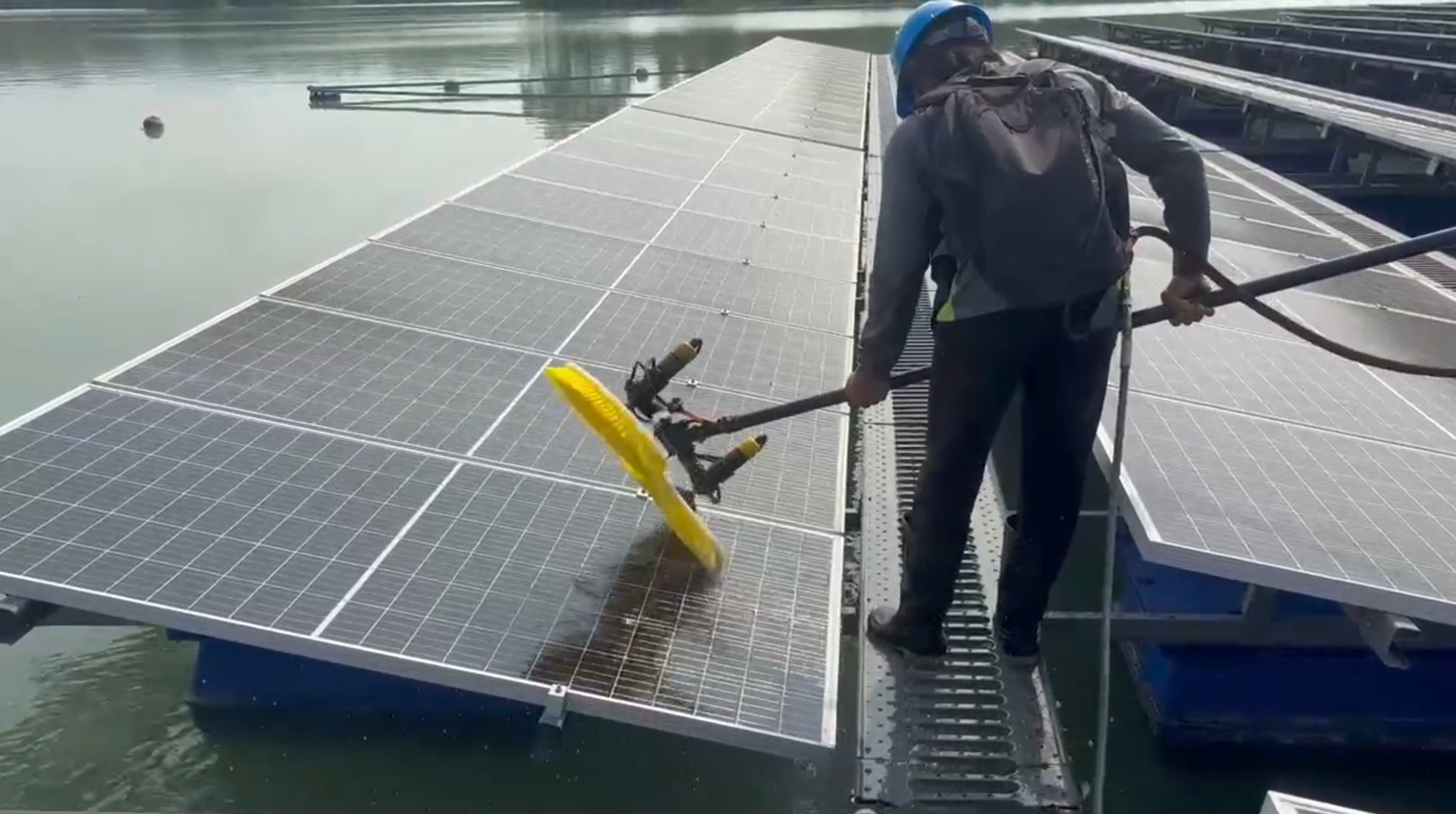 不滿謝龍介誣指光電板汙染水庫 郭國文提告:言論自由不代表隨意造謠