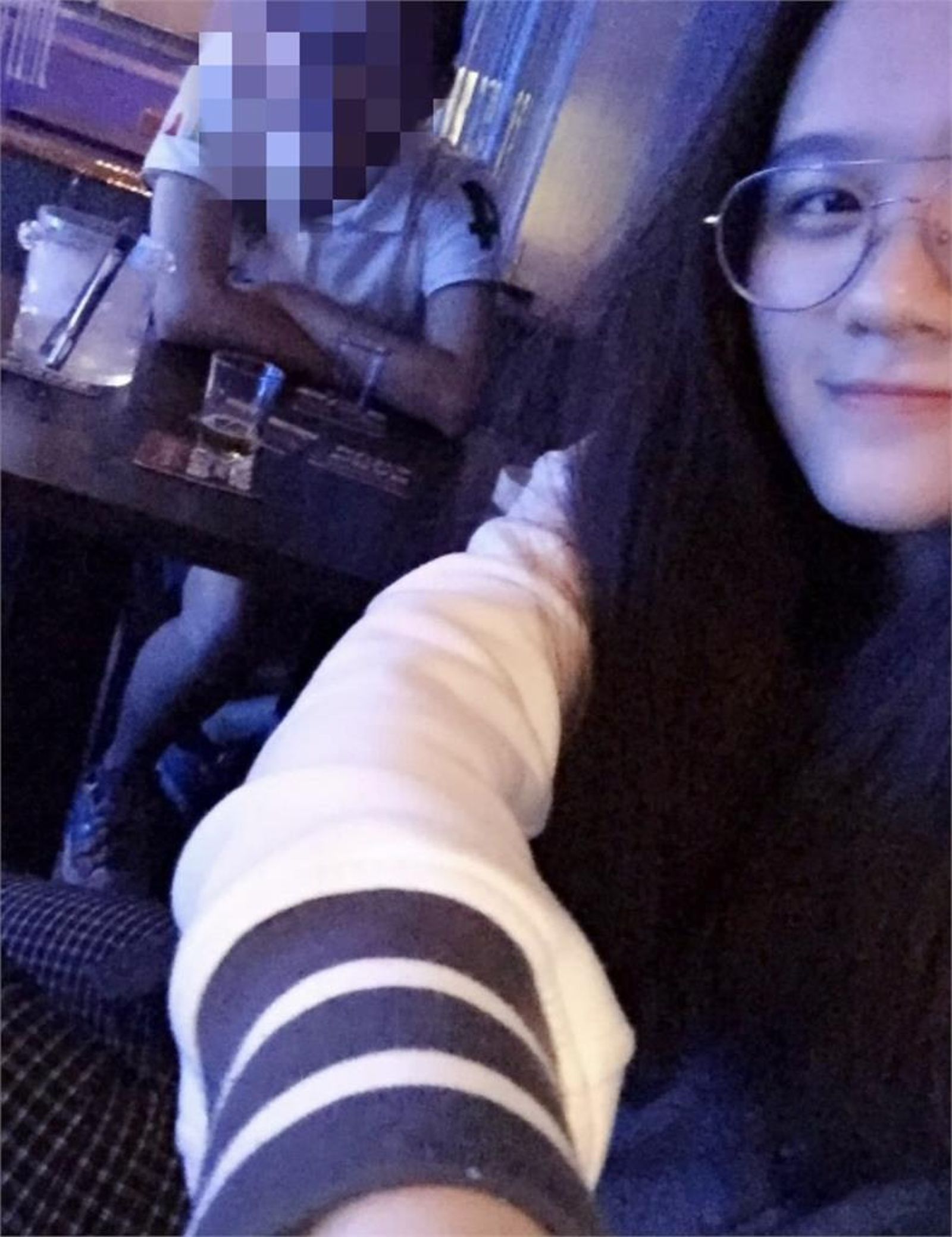自稱林靖恩舊愛的網友曬出兩人親密合照。翻攝Threads