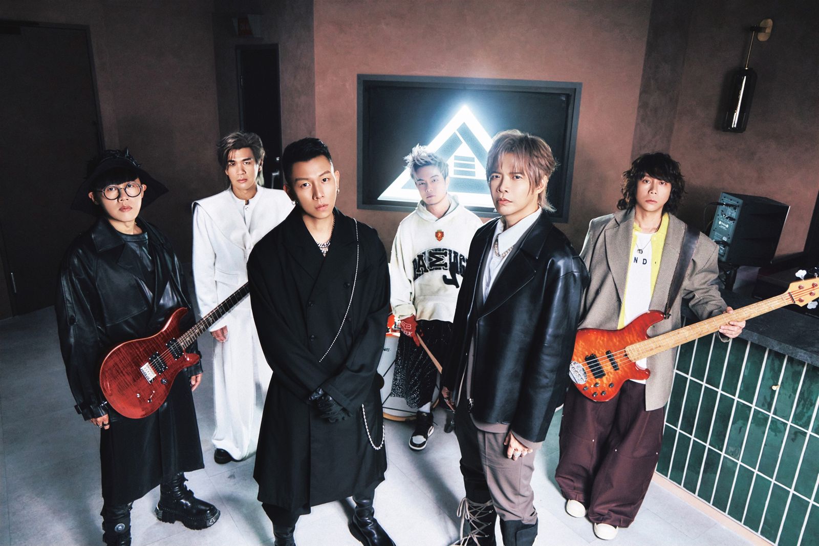 八三夭攜手瘦子合組「夭瘦」團！化身6P戀愛腦爆炸