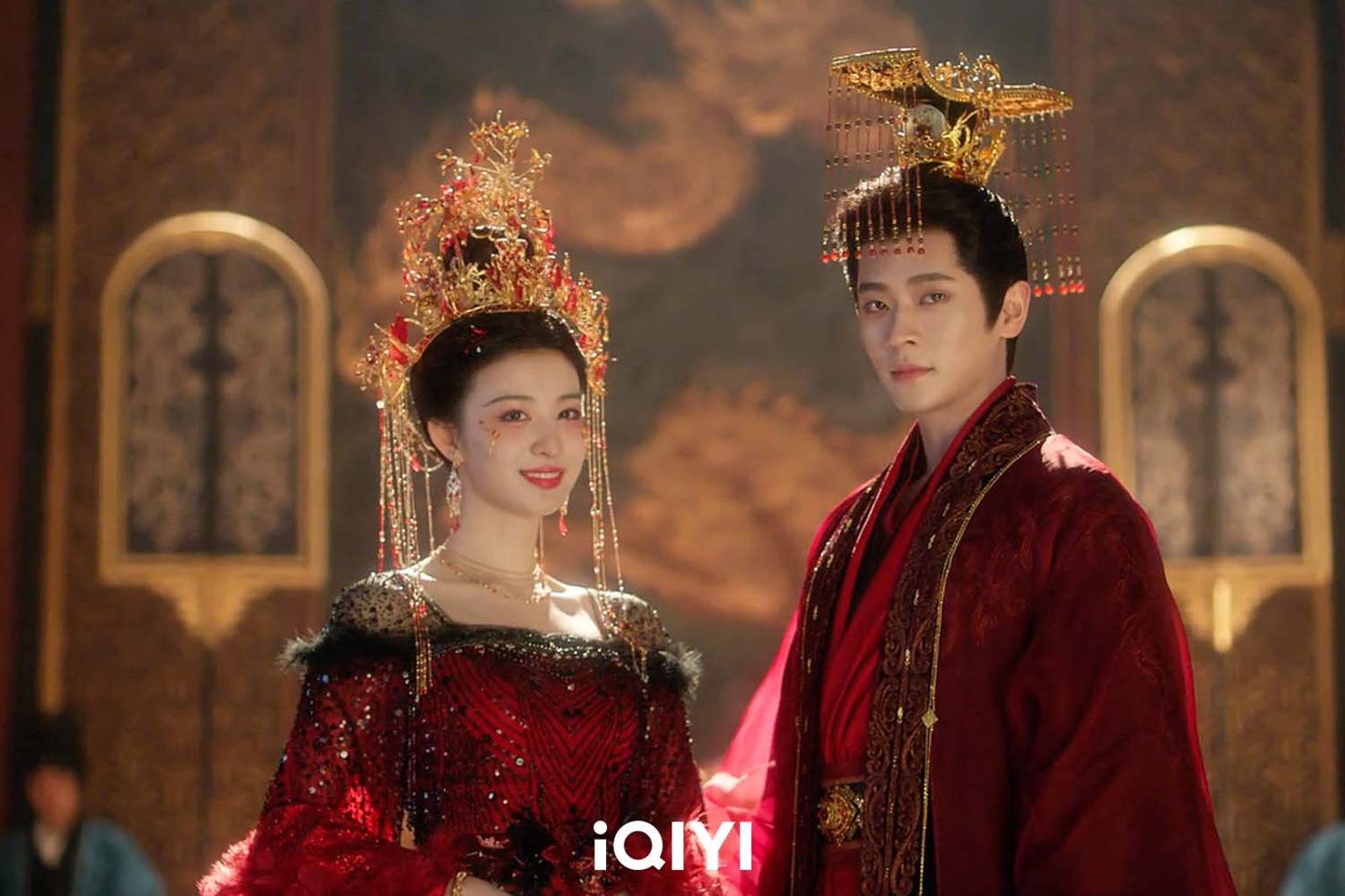 《成何體統》霸總式撲倒「圓房」甜炸了　丞磊撒嬌哄老婆！王楚然羞喊：好油膩