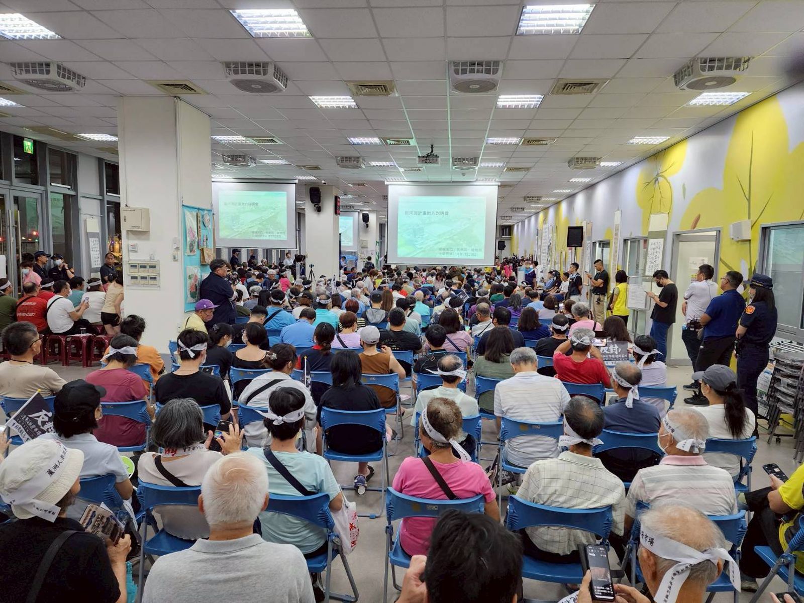 新北市府舉辦銀河灣計畫地方說明會。圖/翻攝自林淑芬臉書