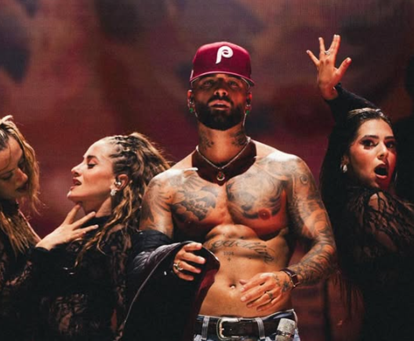 饒舌演唱會驚見嬰兒!歌手喊停演出「飆罵爸媽」影片流出