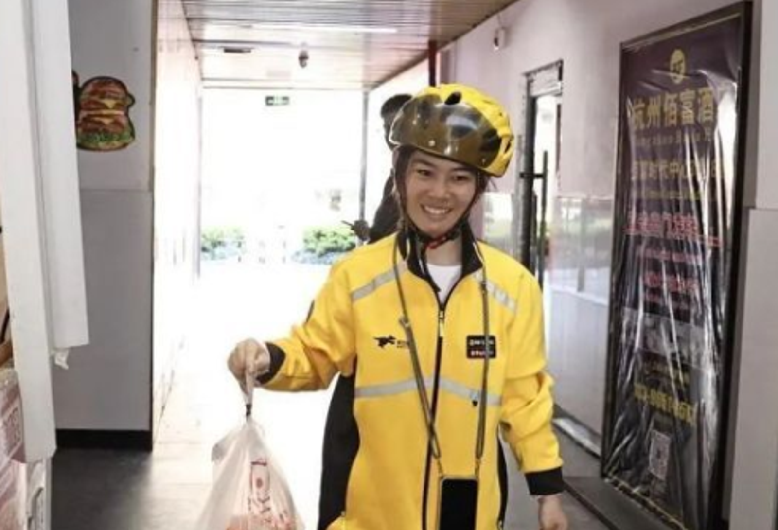 她腦麻靠外送養家7年 謝絕眾人幫忙:我可以活得很好