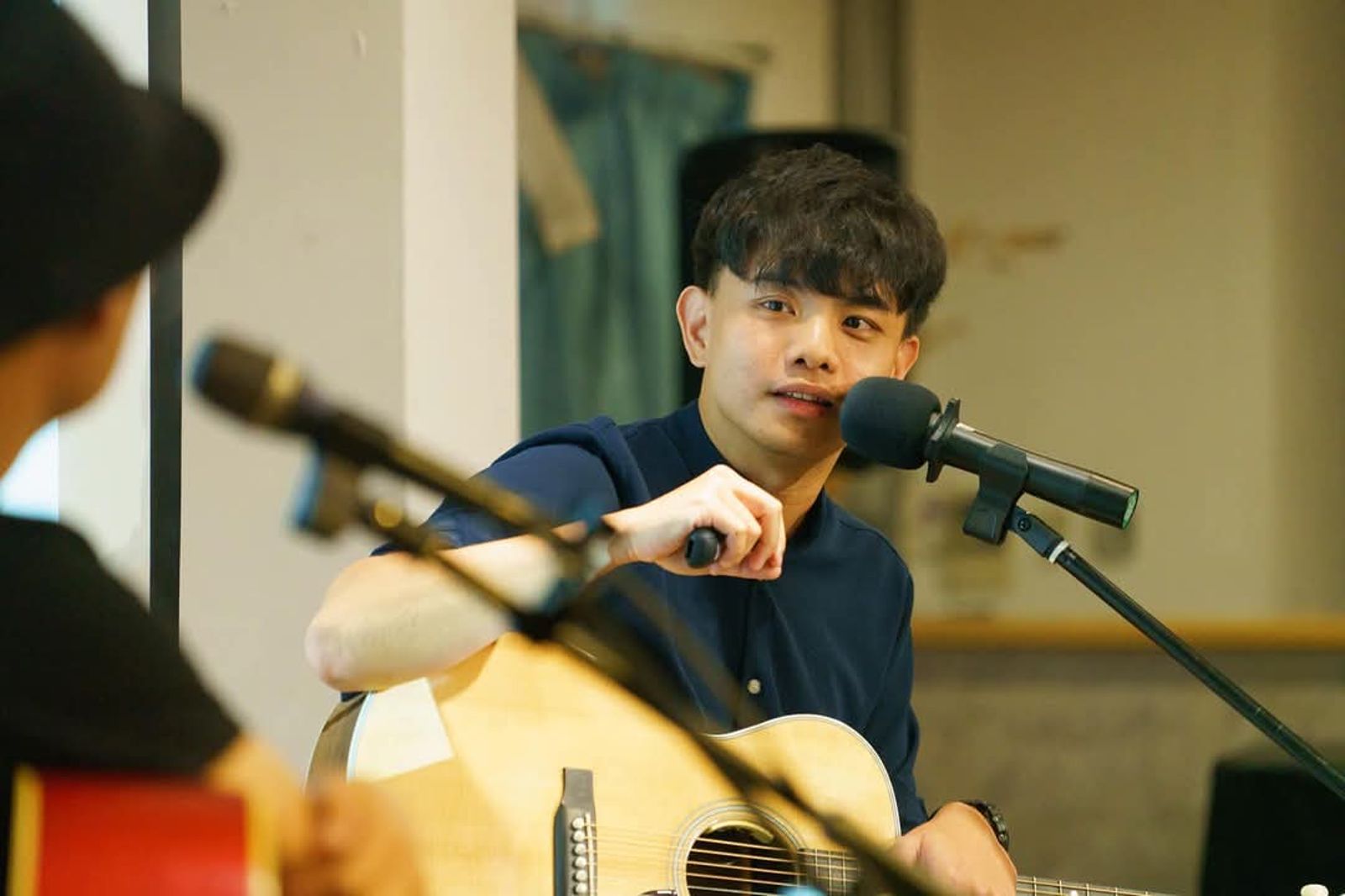 獨家／準歌王身兼教職員入圍金曲遭投訴　被指「威脅學生」反駁荒謬