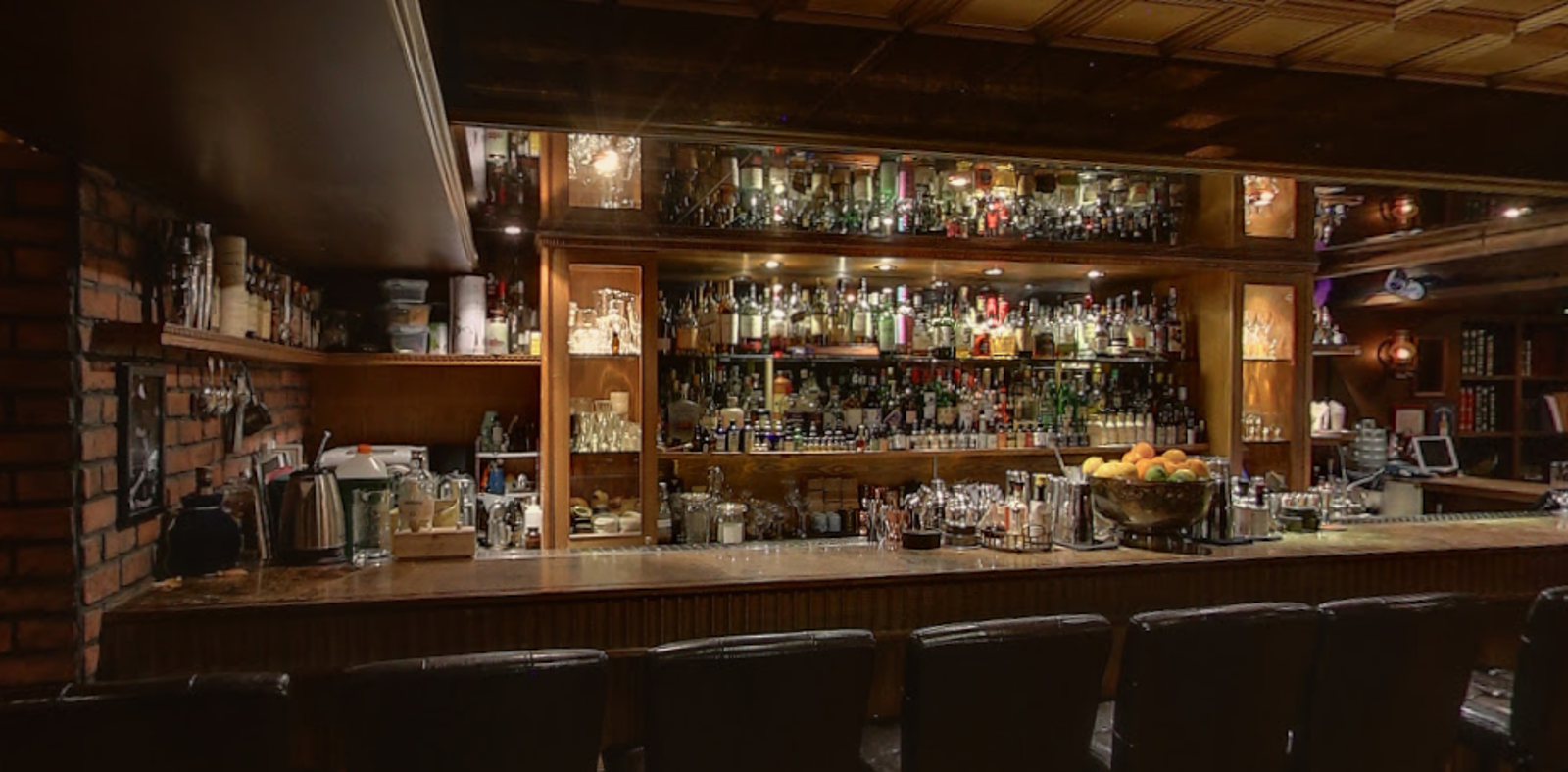 海軍少校「想幫抓蟑螂」趁女同事酒醉硬上！道歉後竟翻供「只是道德上的歉意」被打臉