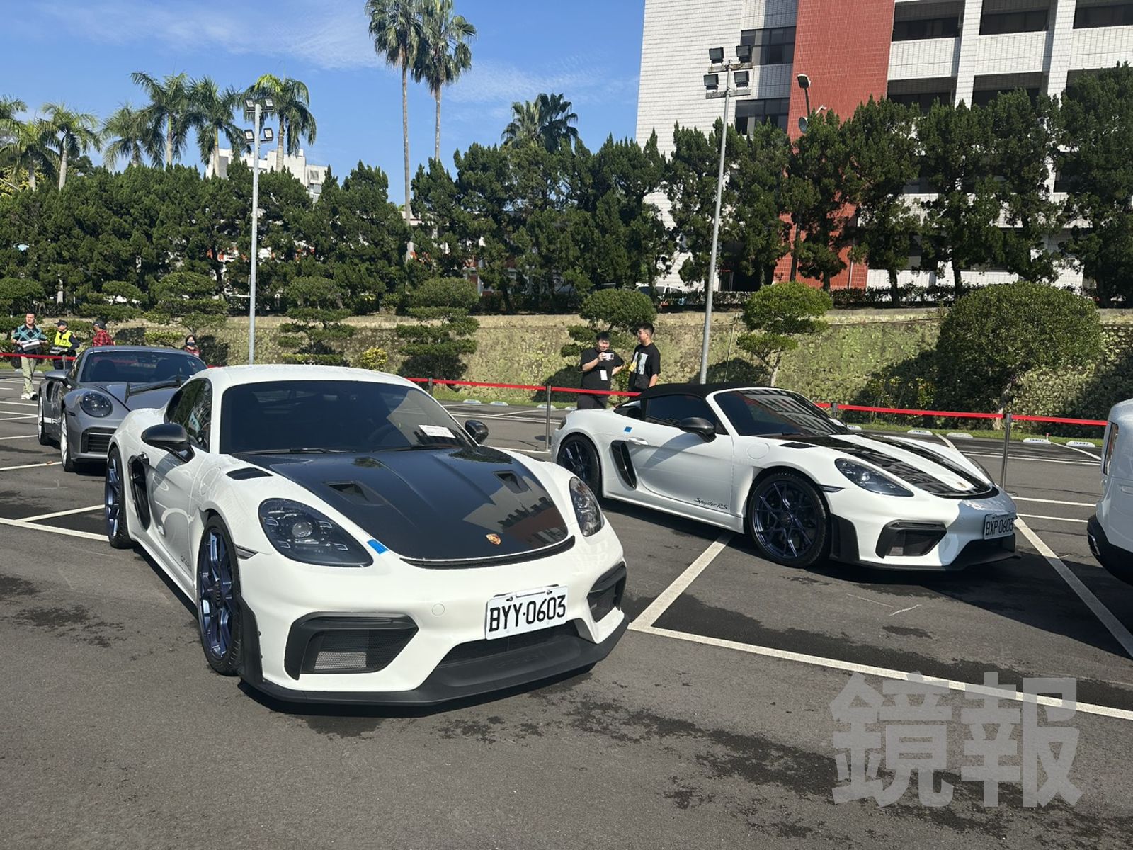 太子案「四大神獸」今開殺!33輛超跑拍賣 民眾清晨6點排隊搶標