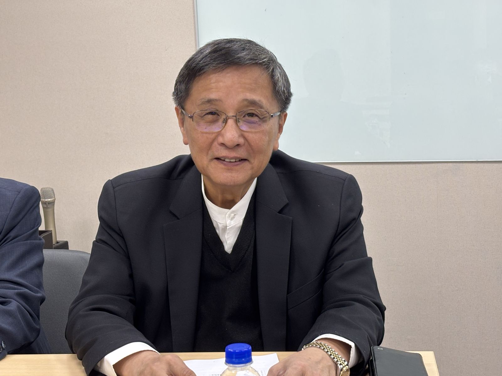 半導體高階材料需求持續強勁　崇越前11個月營收破600億元大關創同期新高！