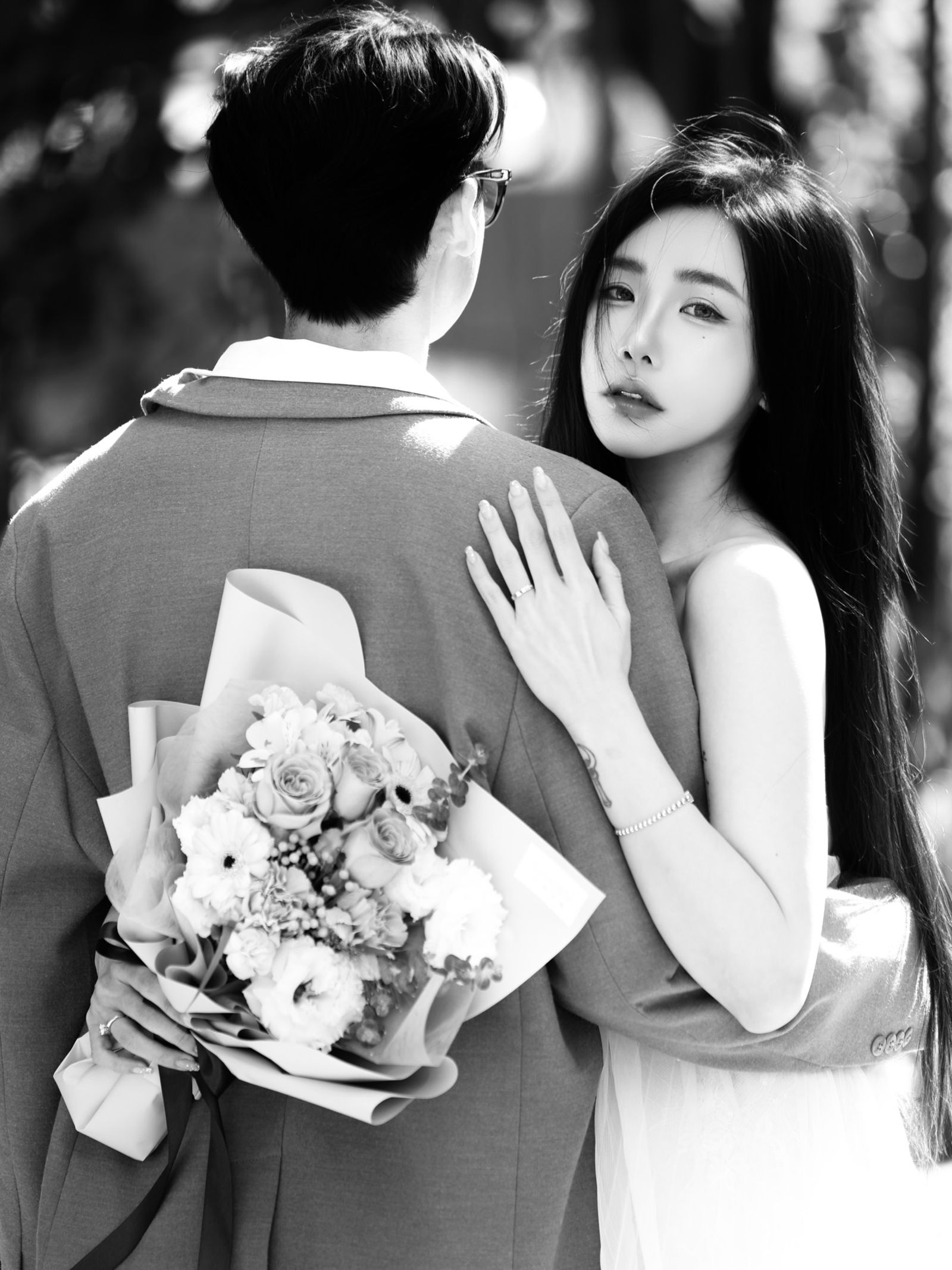 李玉璽與許允樂以婚紗照公布兩人結婚喜訊。翻攝IG@mr.lucy__