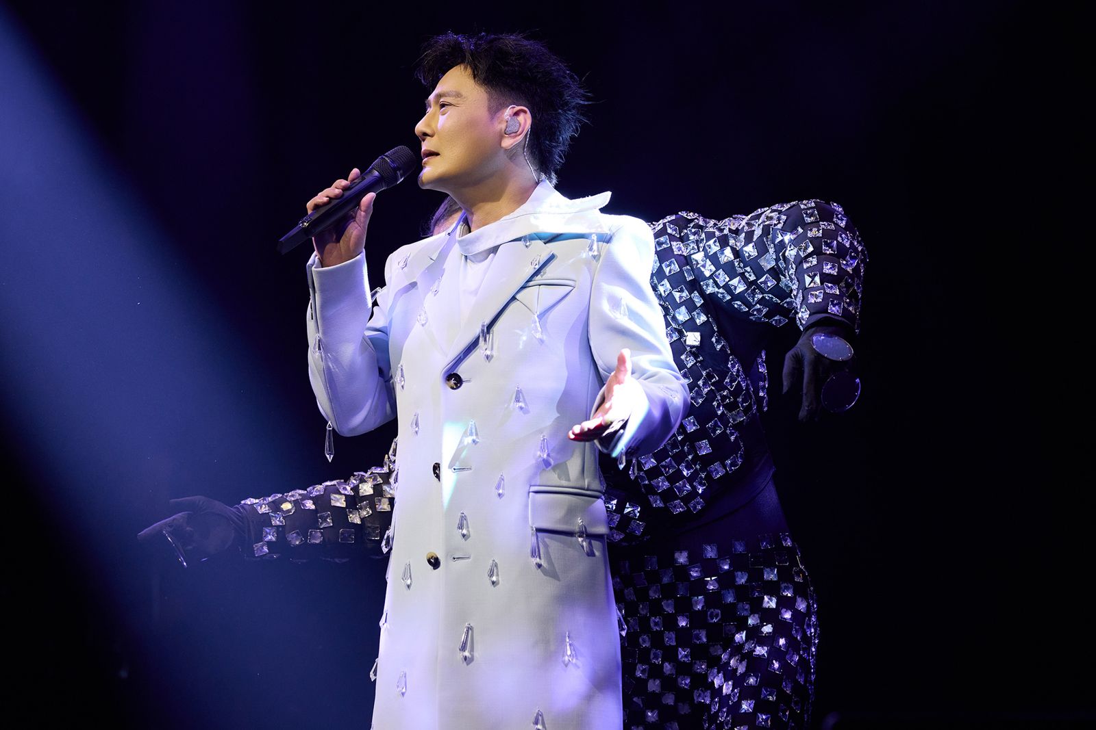 張信哲日前在紐約開唱座無虛席。潮水音樂提供