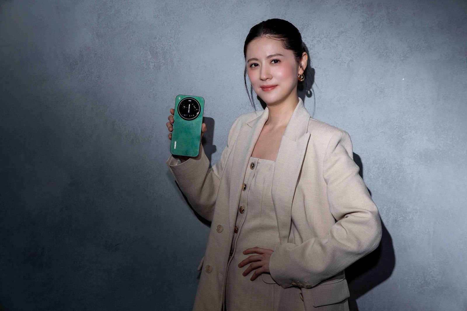 林予晞自立門戶成立工作室，竟也被老師評估要加上「攝影」兩字。小米台灣提供