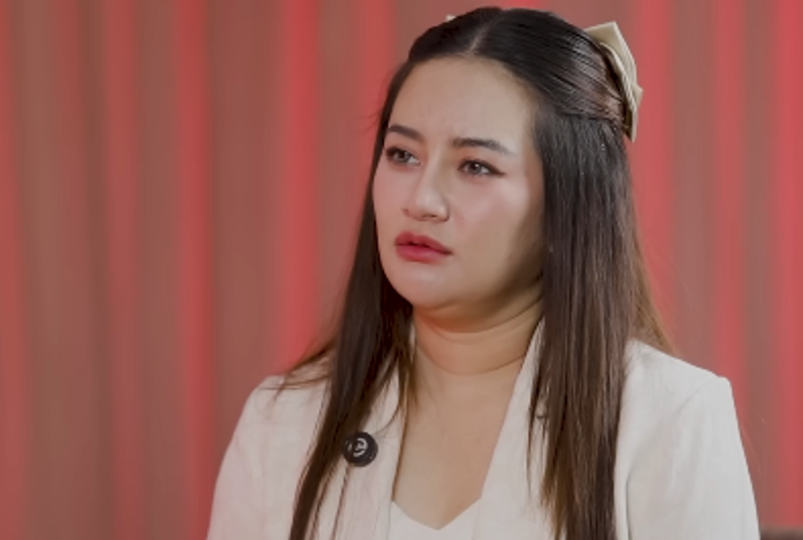 泰國知名靈媒普萊(Mor Plai)2025年曾對提出疫情預言,如今爆發俄羅斯女研究員疑似鼠疫死亡,再次引發關注。圖/翻攝自Thairath Variety YouTube
