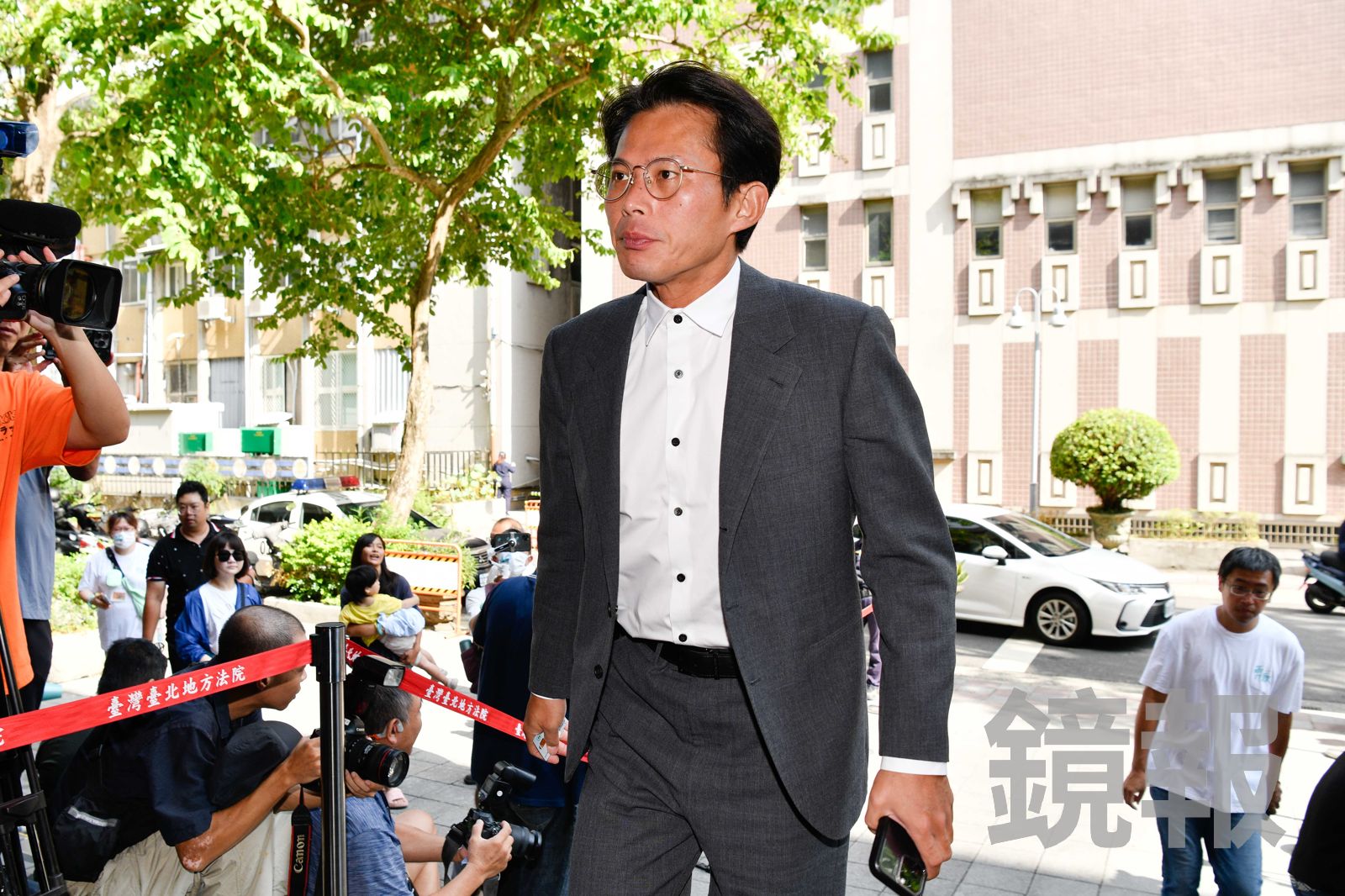 黃國昌養狗仔下場曝！律師指政治跟監不受新聞自由保護　最高可處5年徒刑