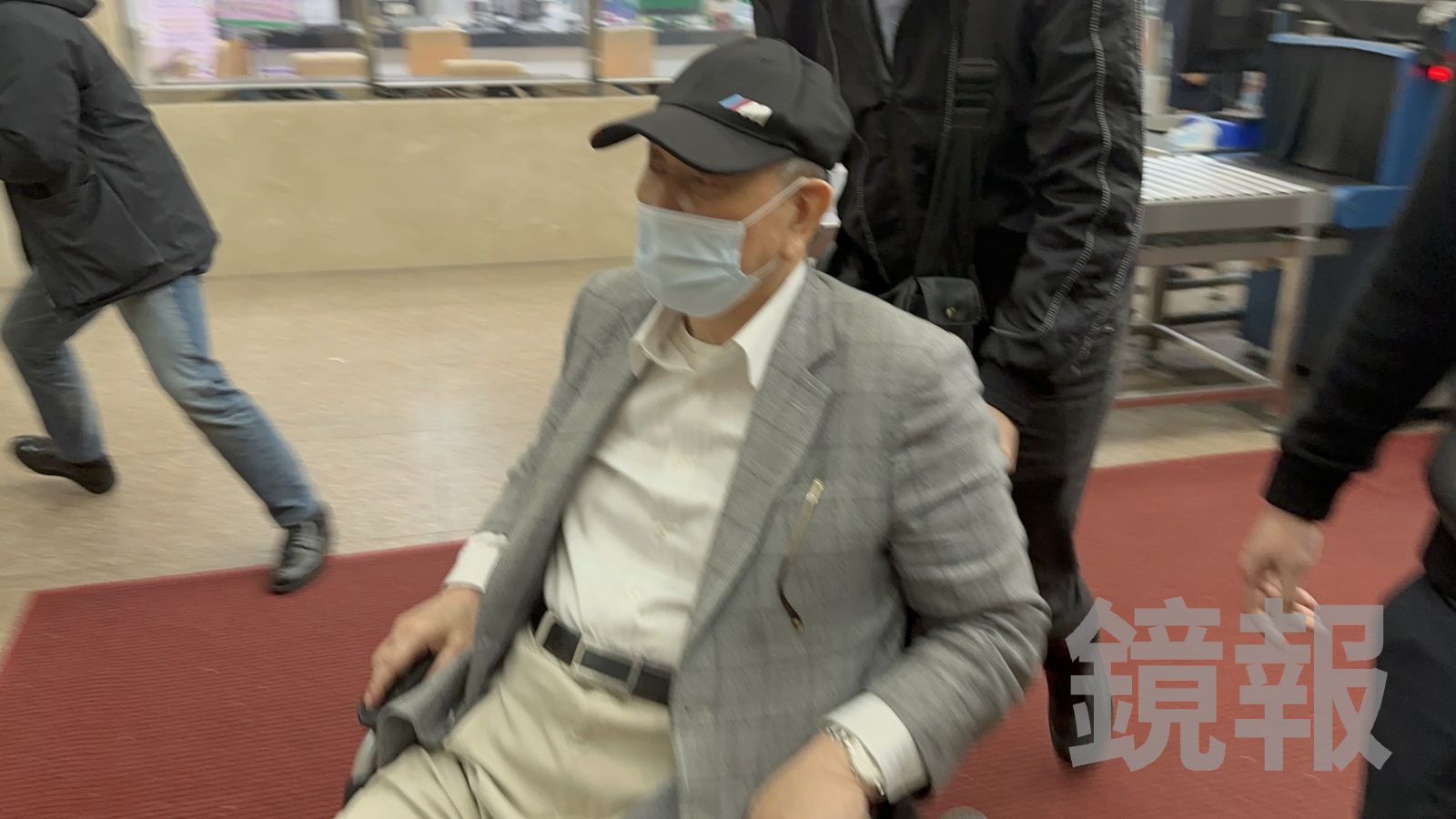 沈慶京1.8億交保再加碼700萬　被控「左手換右手」讓京華城地點土成金