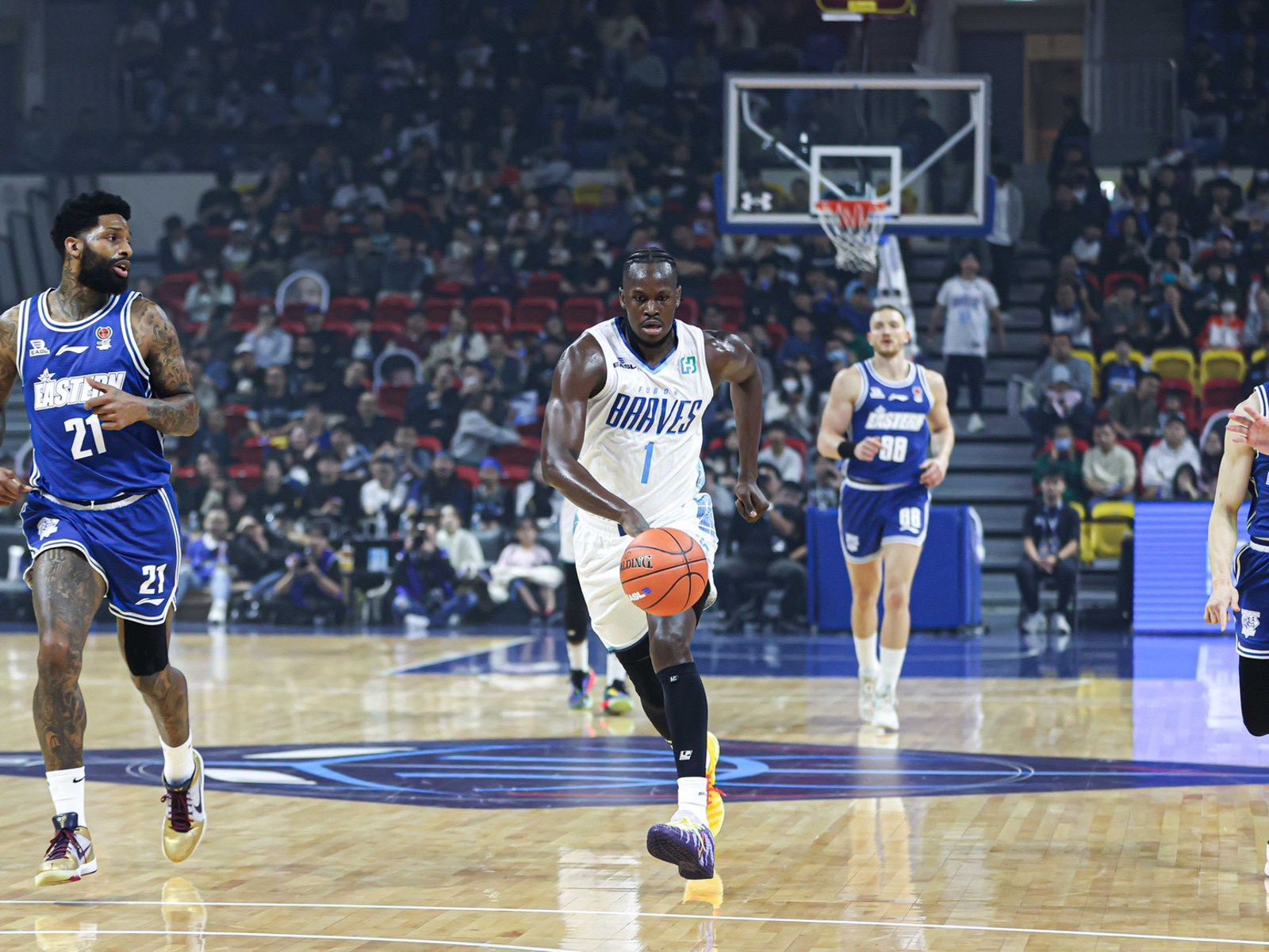 富邦勇士靠「3」人合砍77分力退香港東方　基拔23分獨木難支