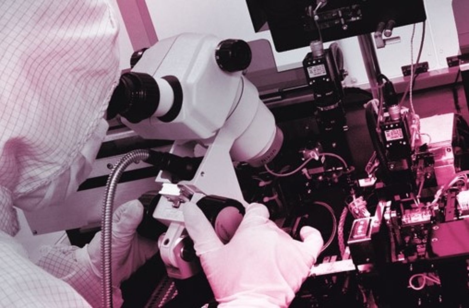 財富密碼紅通通浮現 台積電+AI雙引擎矽光子族群進入表態行情