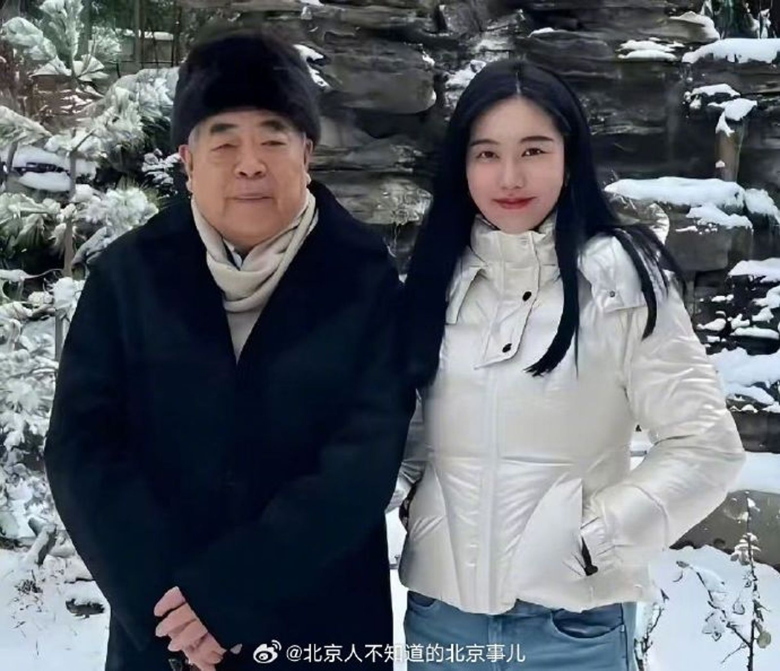 女兒憂曝「豪宅貼封條」人去樓空！87歲畫家曝「與小51歲妻喜得幼子」：斷絕父女關係