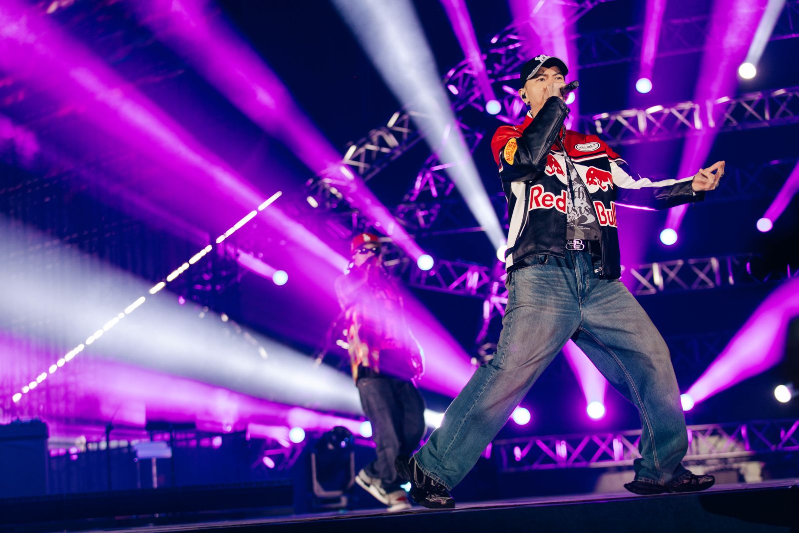 頑童首唱台中洲際5萬人搶看！狂吸1.24億嗨喊：終於離開小巨蛋
